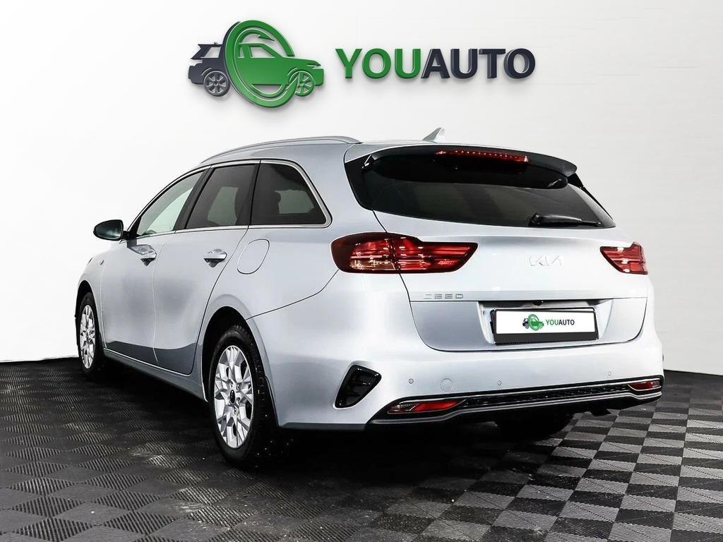 Kia Ceed 2022, серебряный