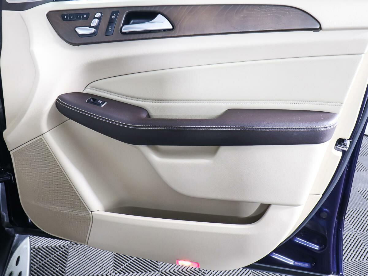 Mercedes-Benz GLS 2016, синий