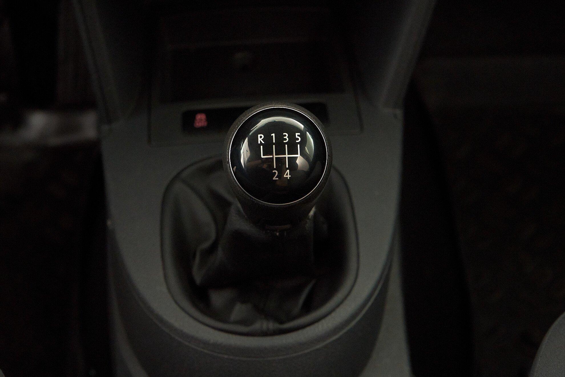 Volkswagen Caddy 2014, белый