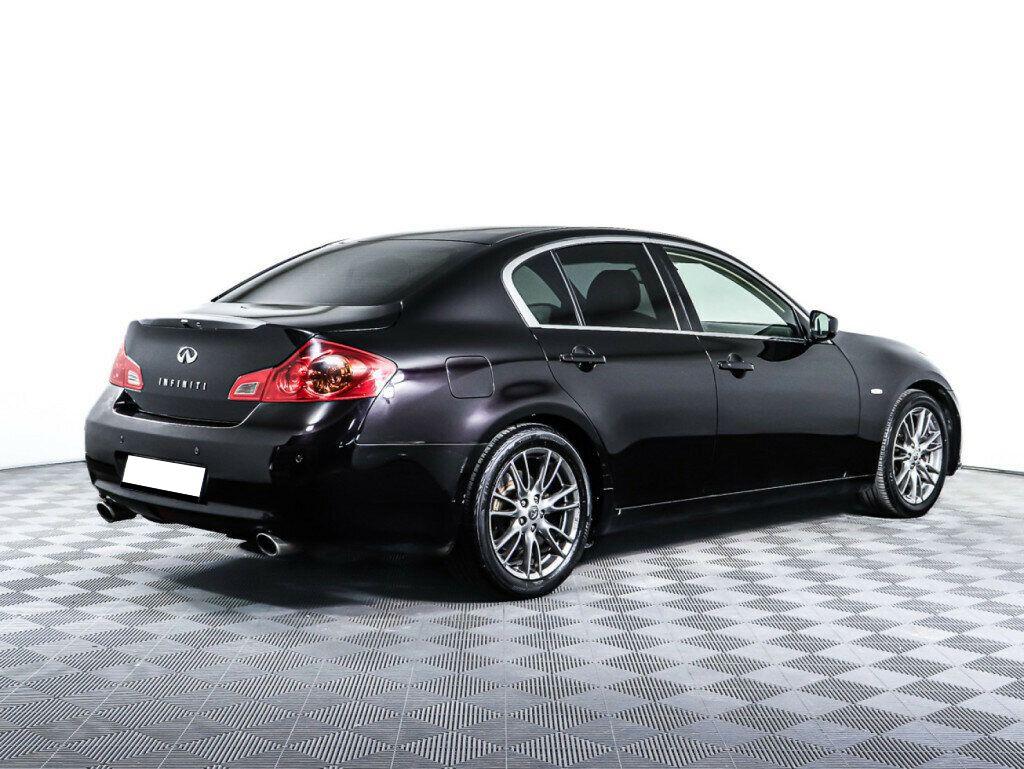 Infiniti G 2013, черный