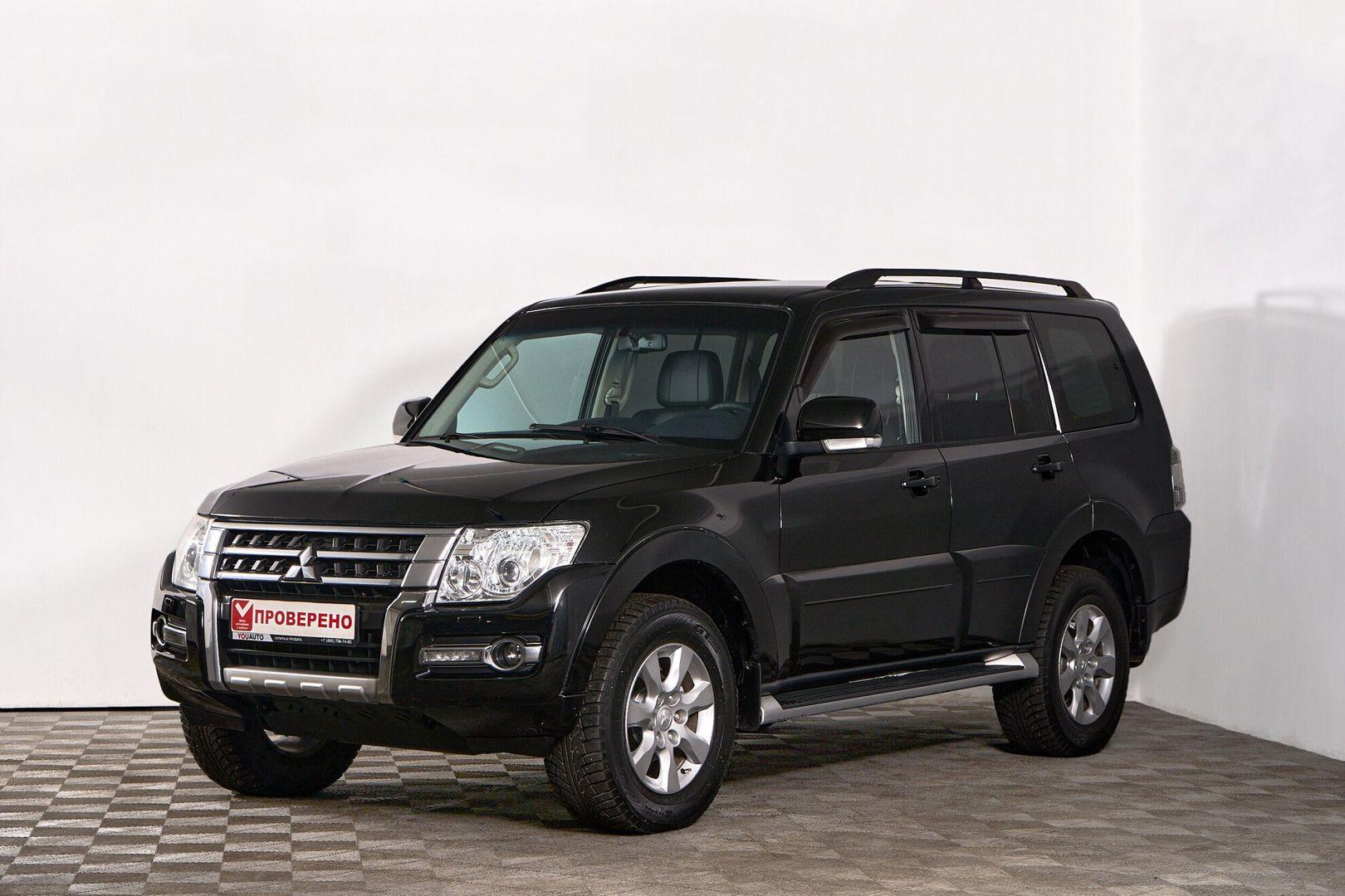Mitsubishi Pajero 2017, черный