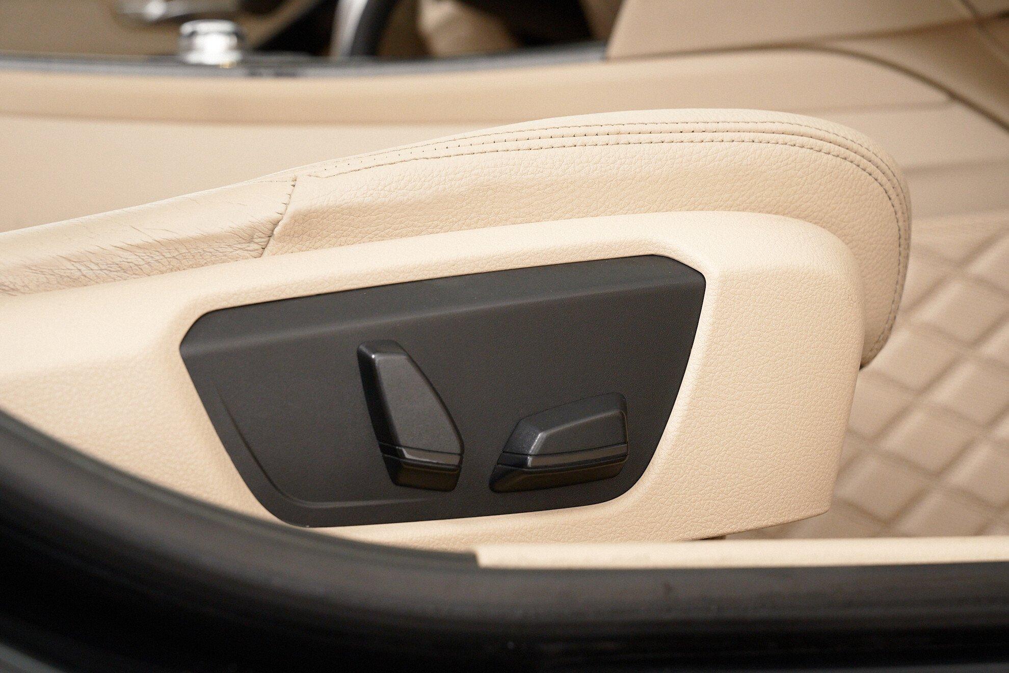 BMW 3 серии 2012, черный