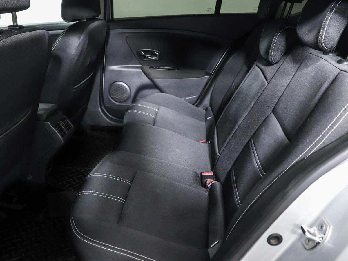 Renault Fluence 2013, серебряный