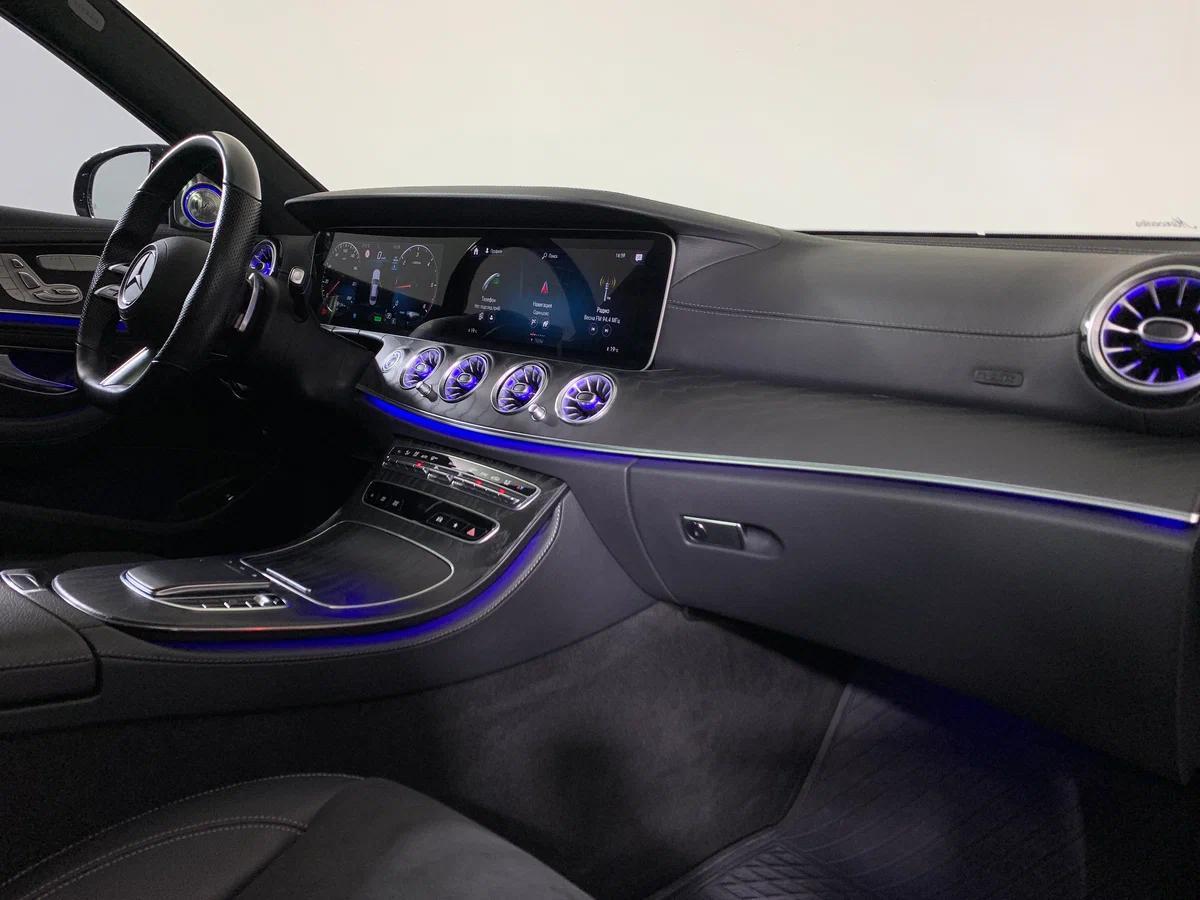 Mercedes-Benz E-Класс 2020, черный