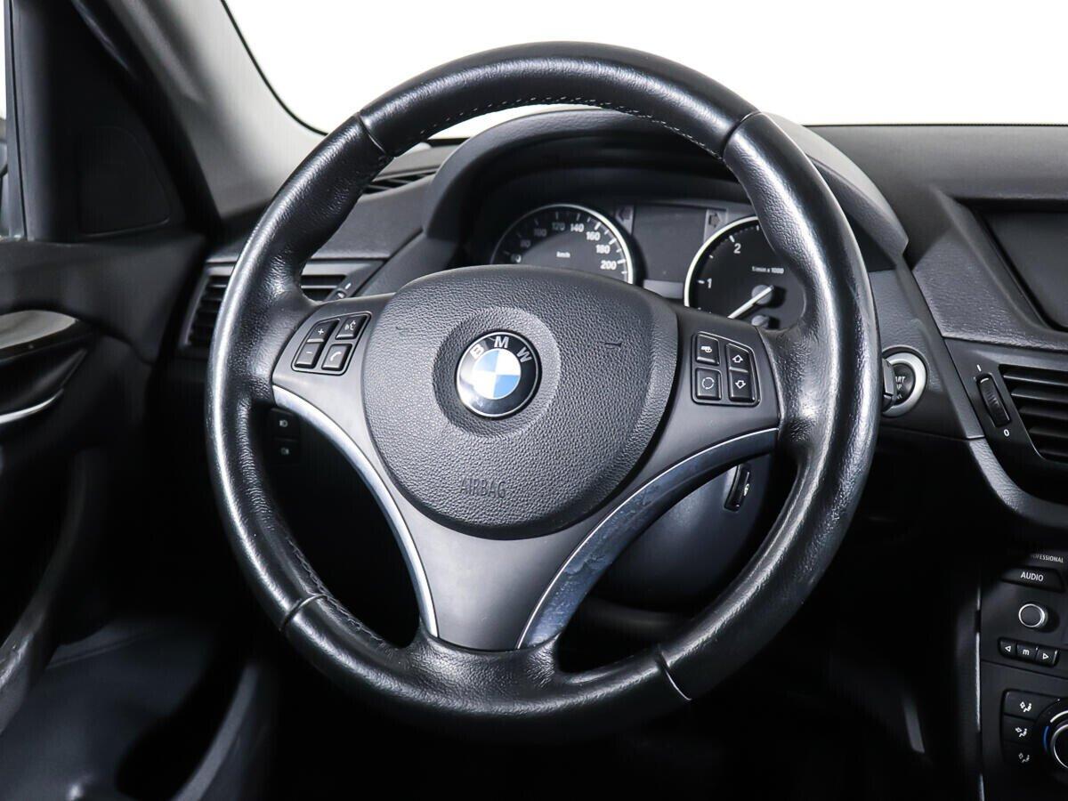 BMW X1 2014, белый