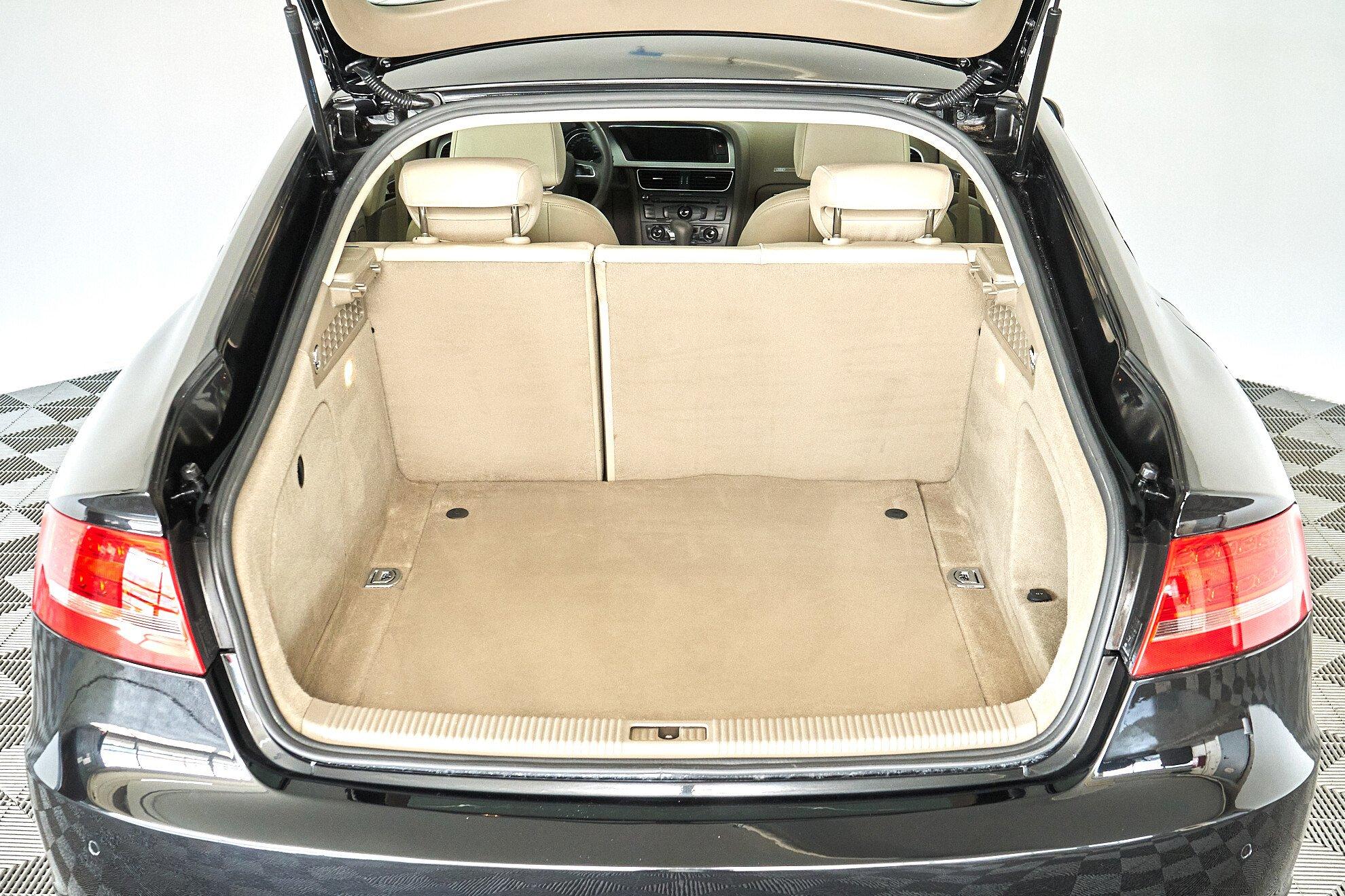 Audi A5 2011, черный