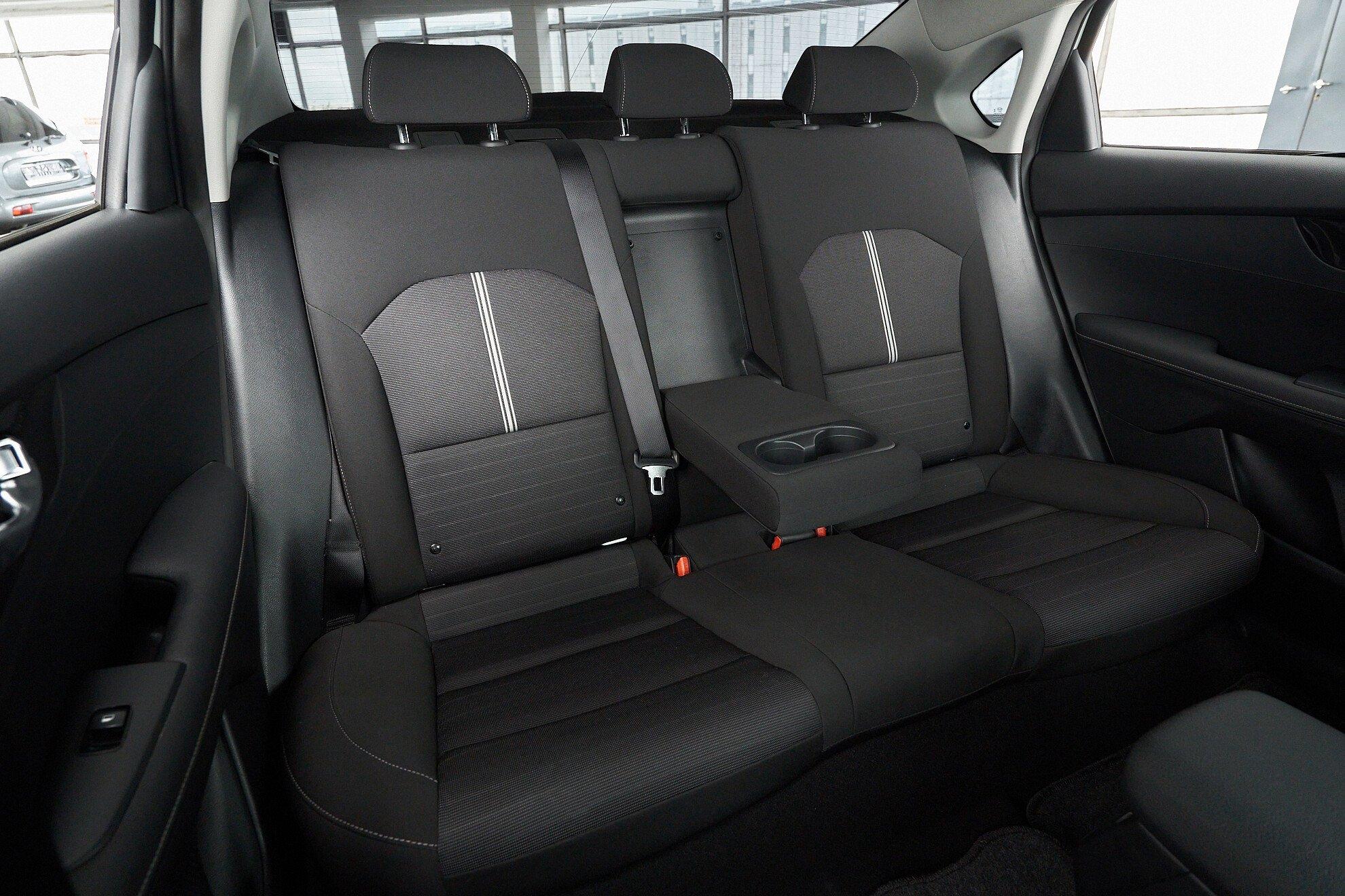 Kia Cerato 2019, белый