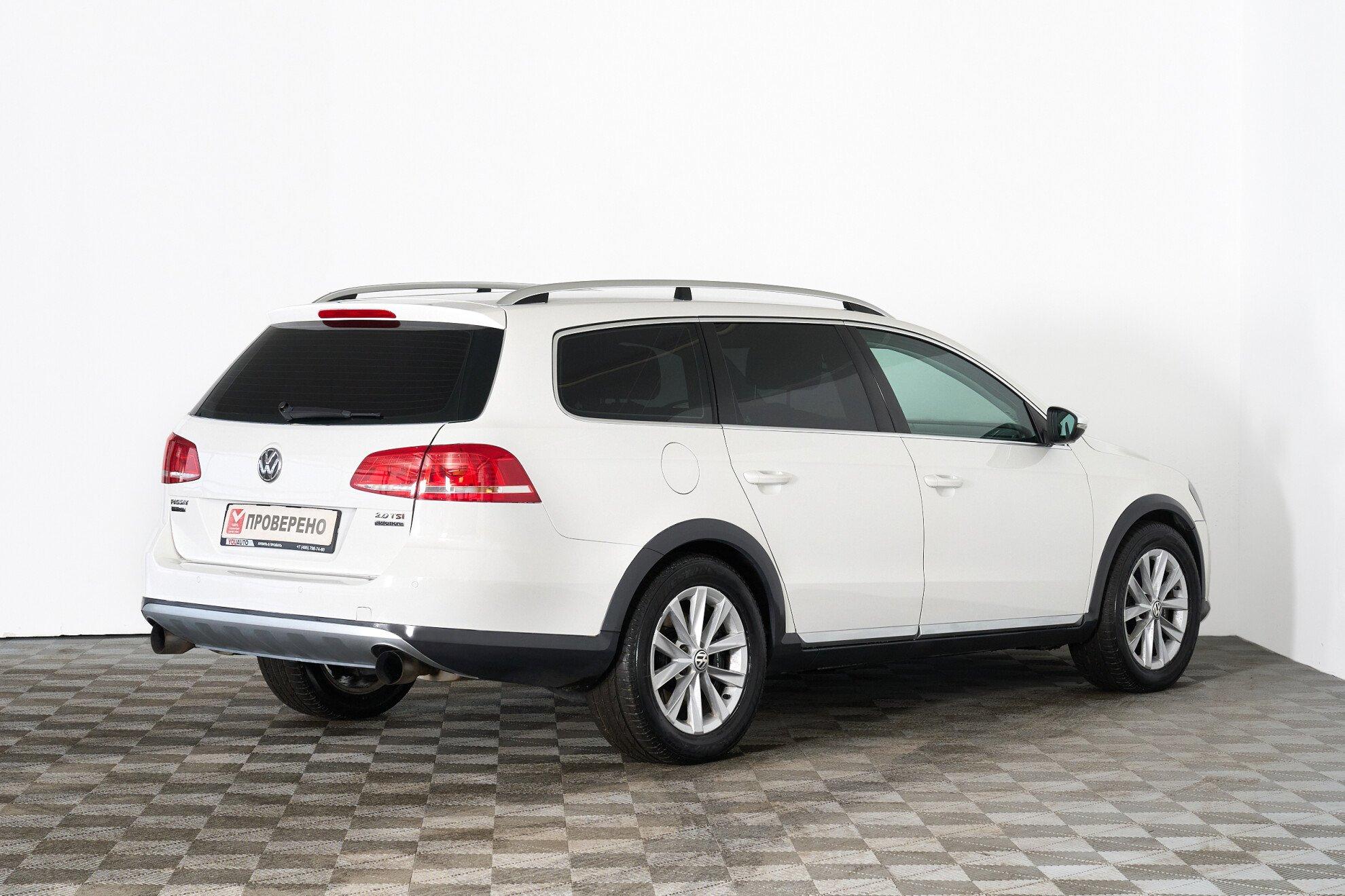 Volkswagen Passat 2013, белый