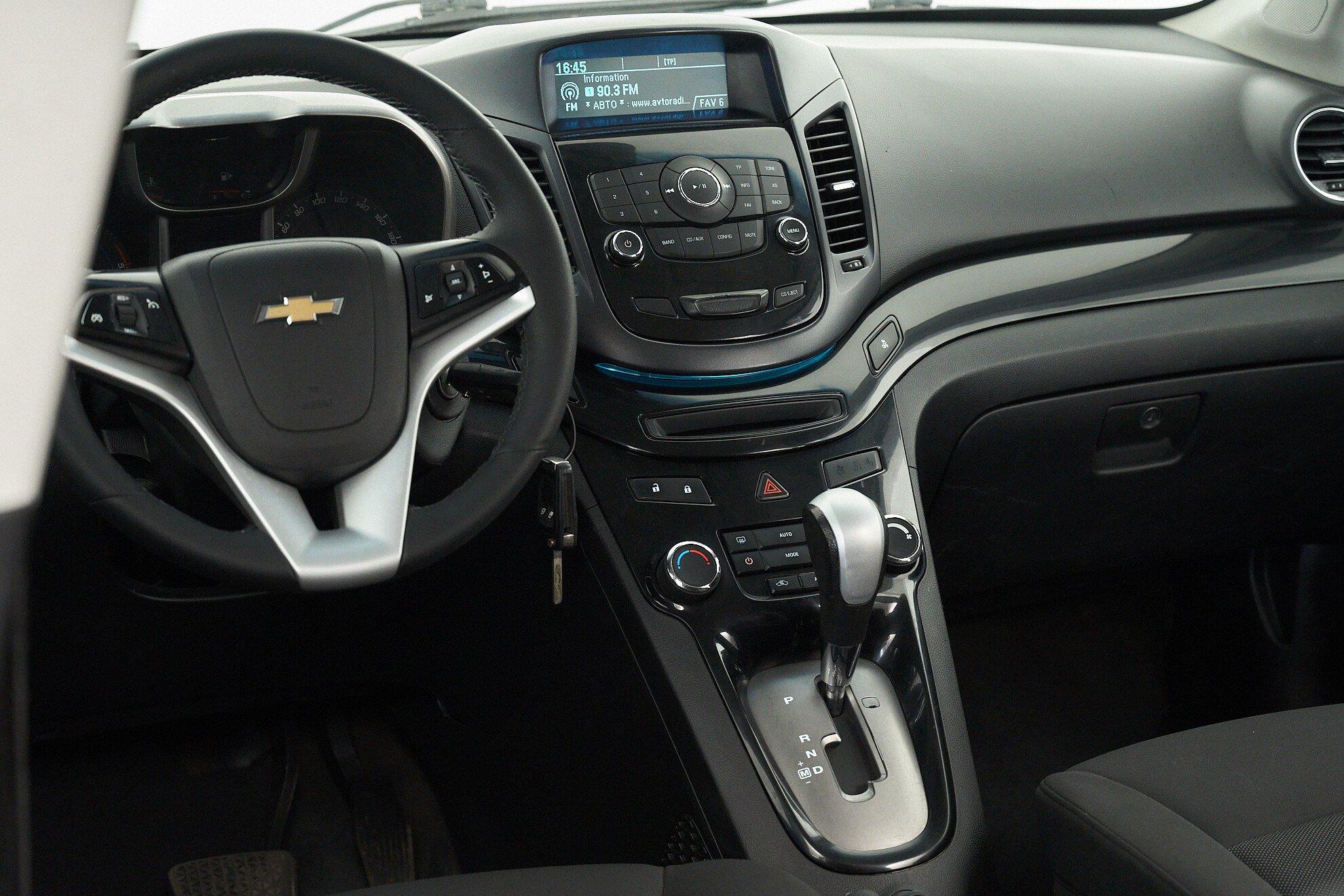 Chevrolet Orlando 2013, белый