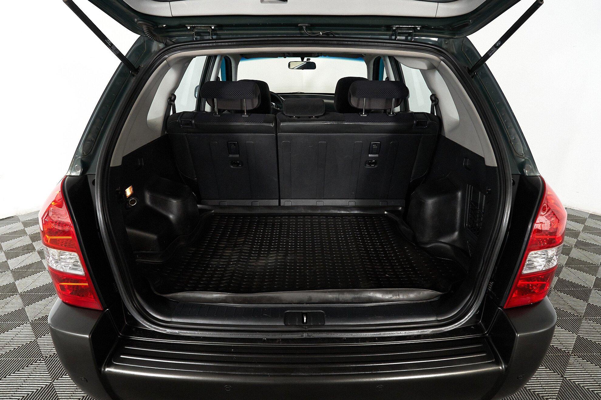 Hyundai Tucson 2008, зеленый