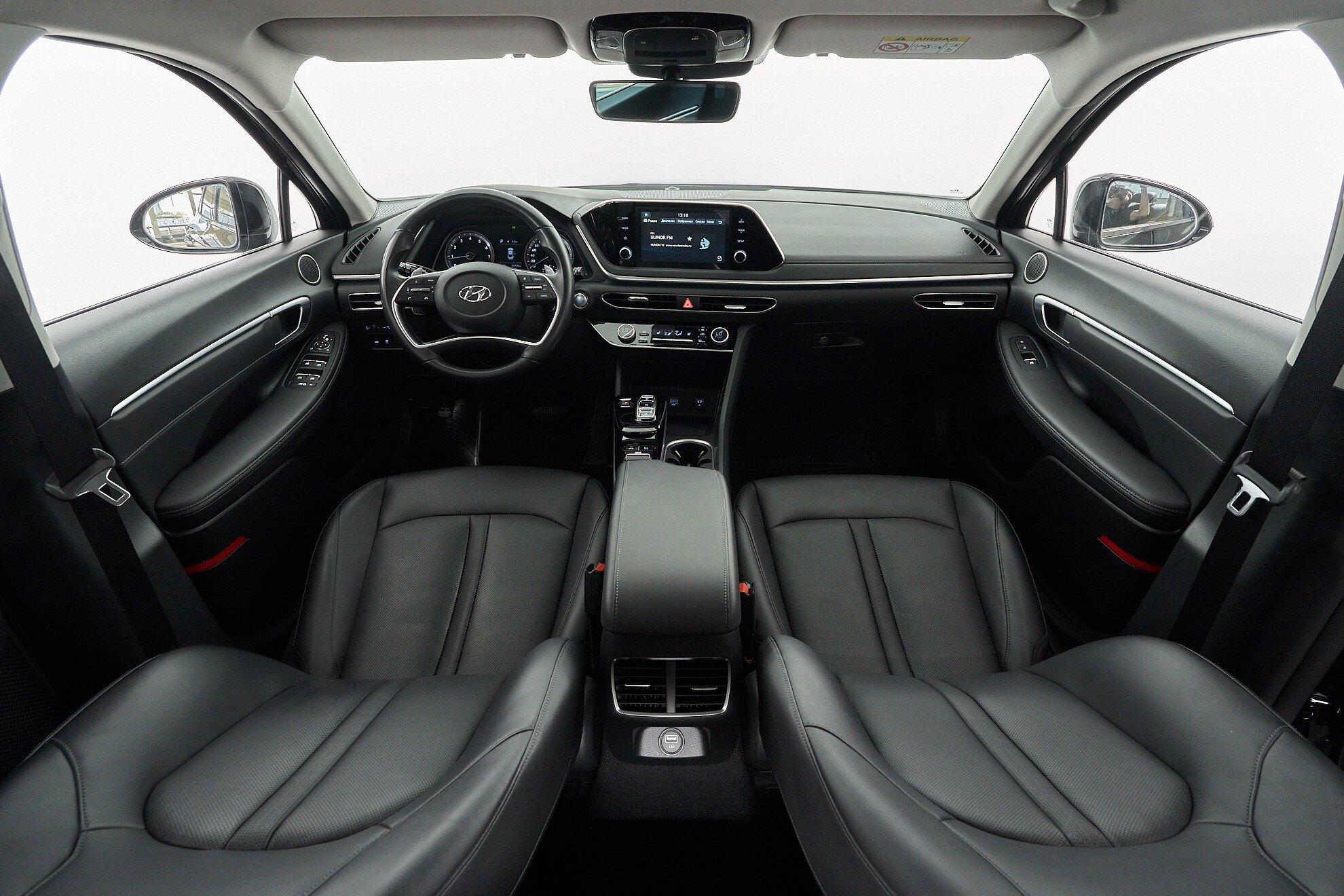 Hyundai Sonata 2019, черный