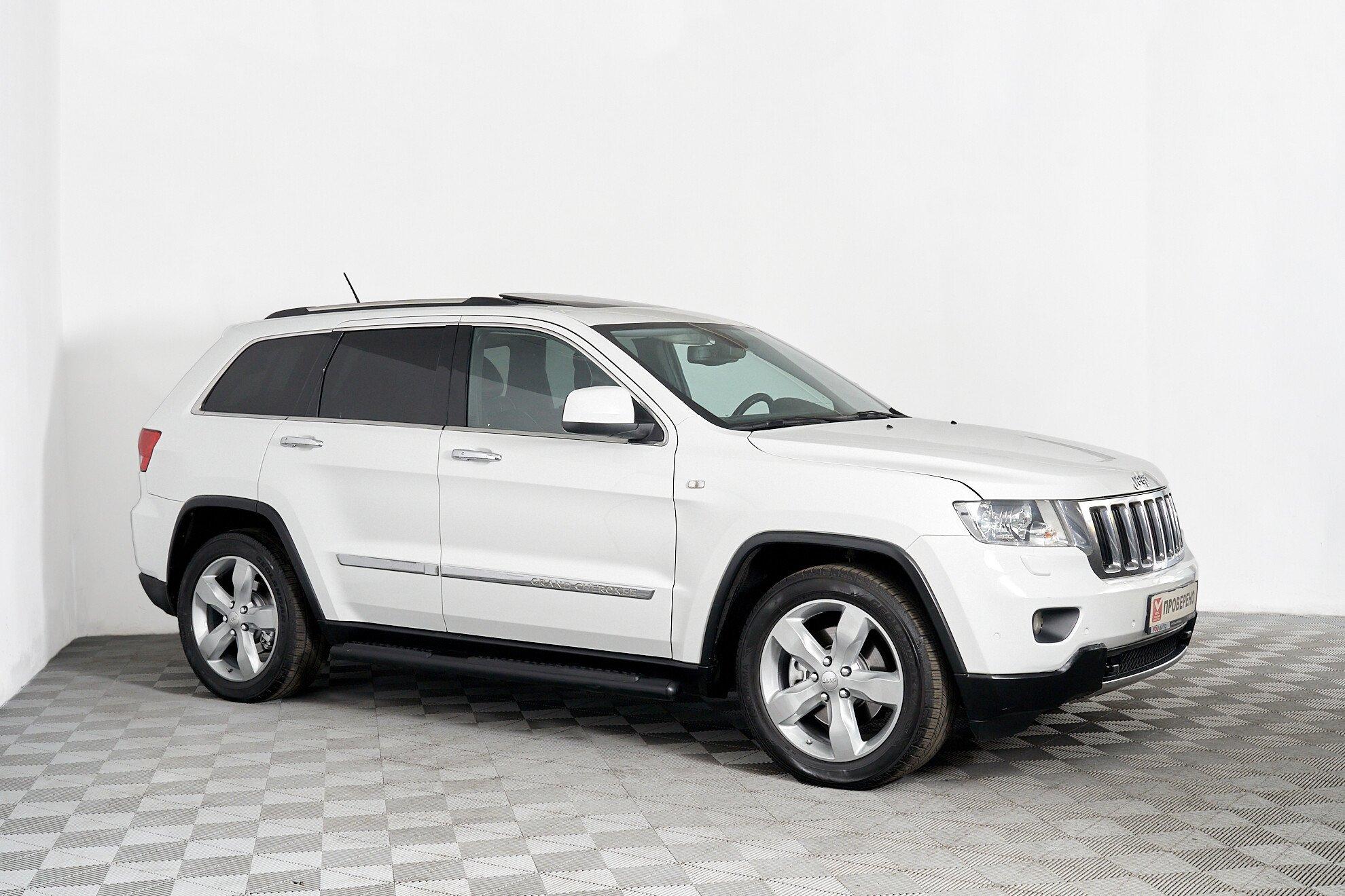 Jeep Grand Cherokee 2012, белый
