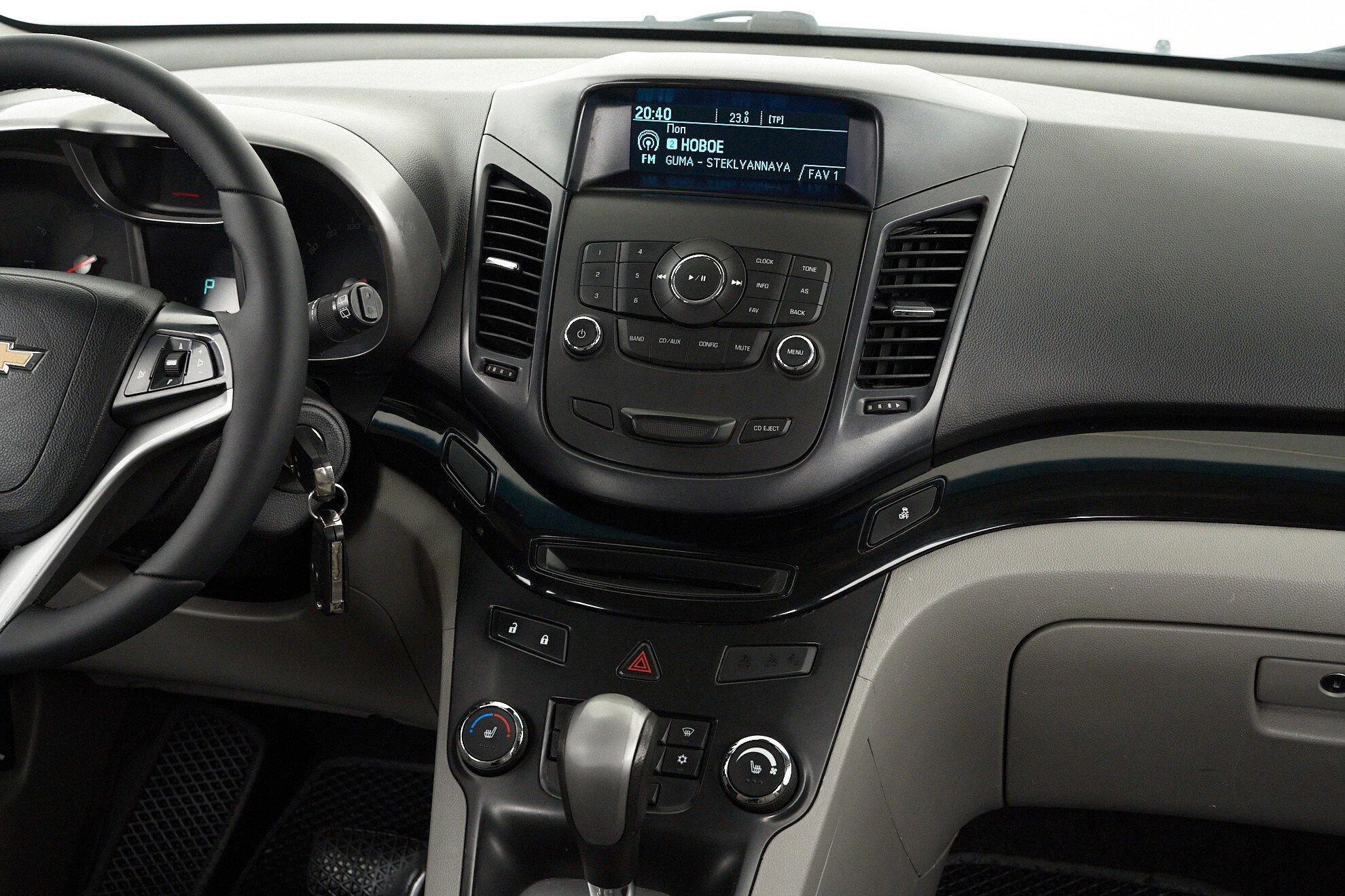 Chevrolet Orlando 2011, бежевый