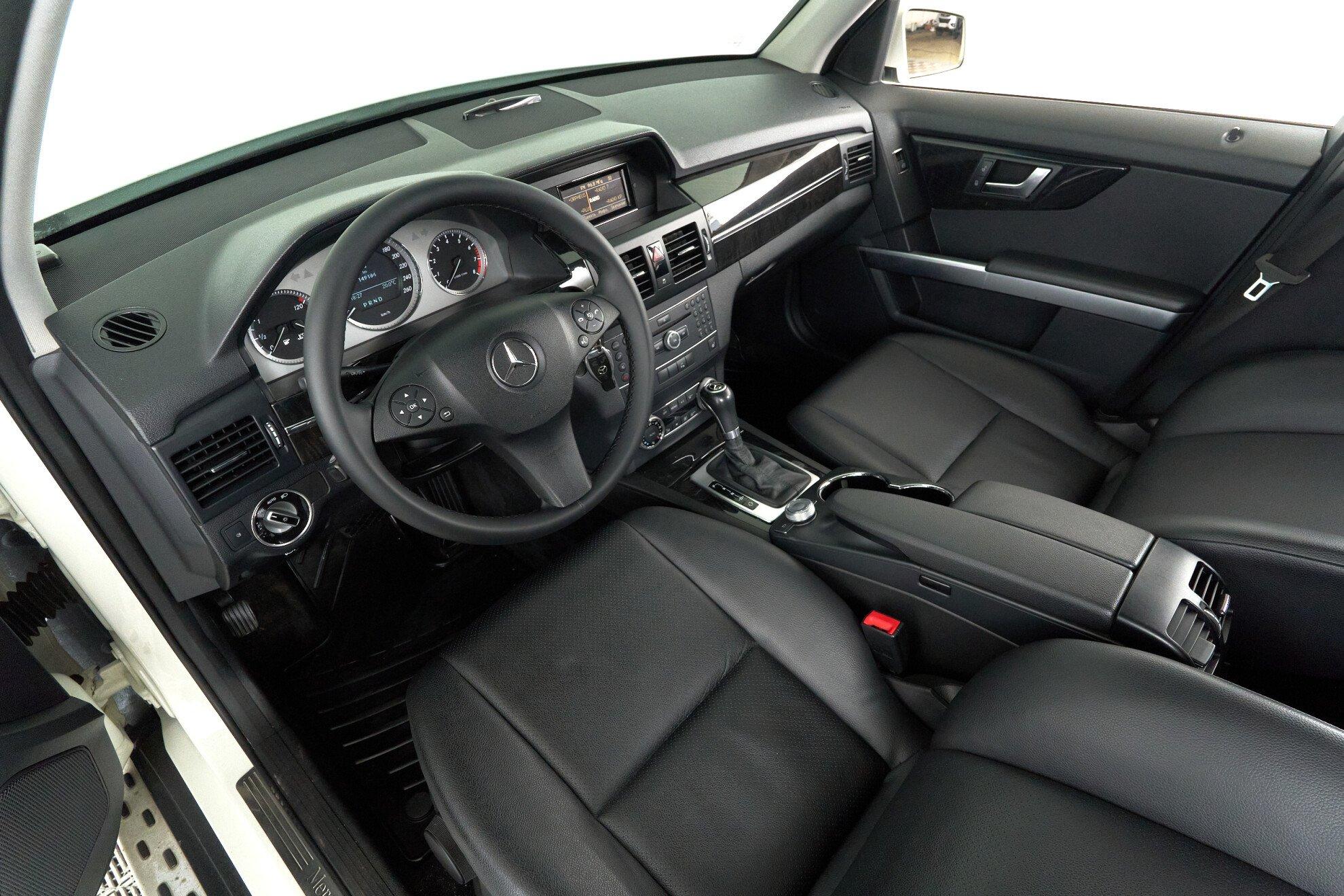 Mercedes-Benz GLK-Класс 2012, белый