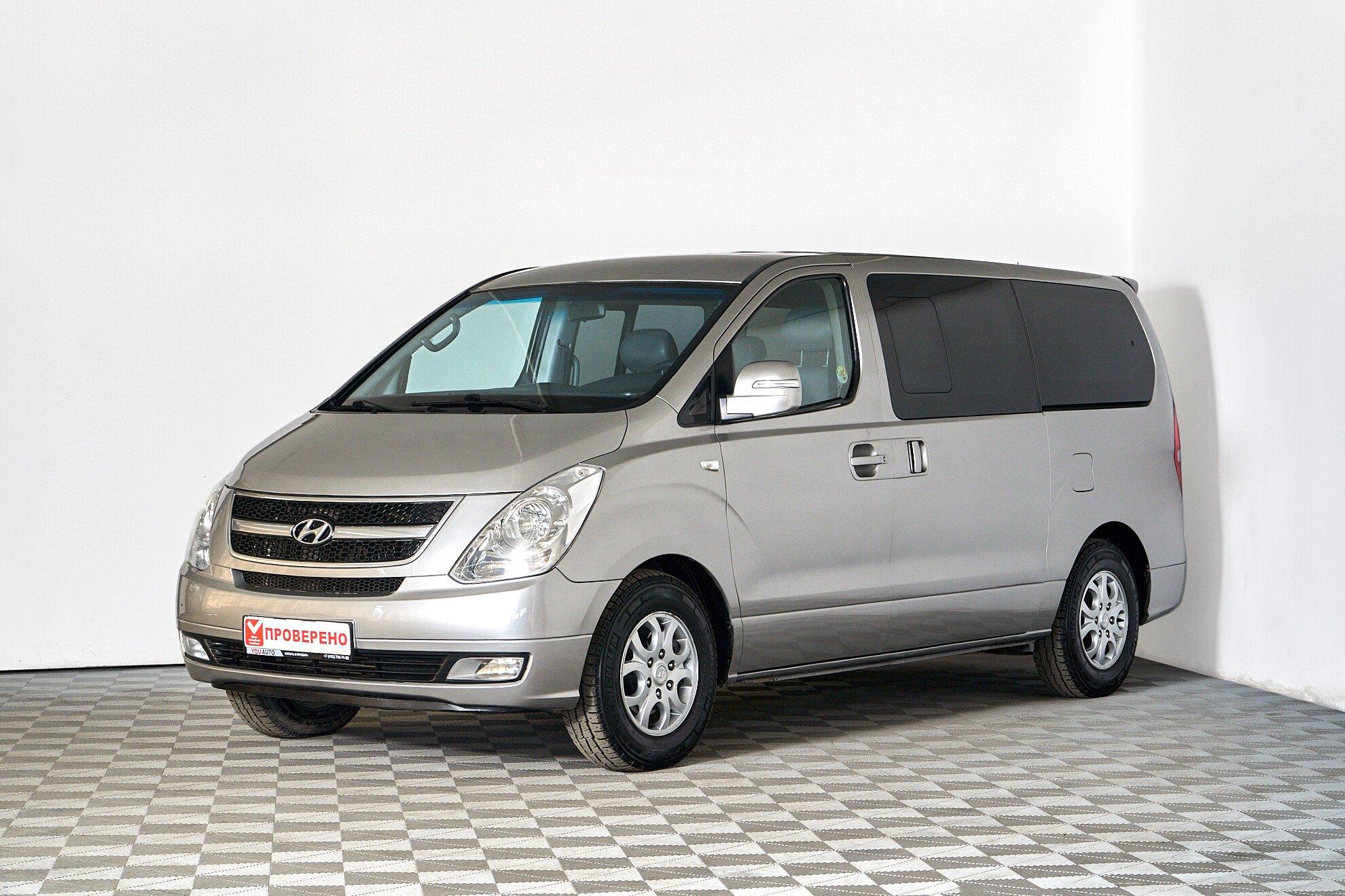 Hyundai Grand Starex 2010, серебряный