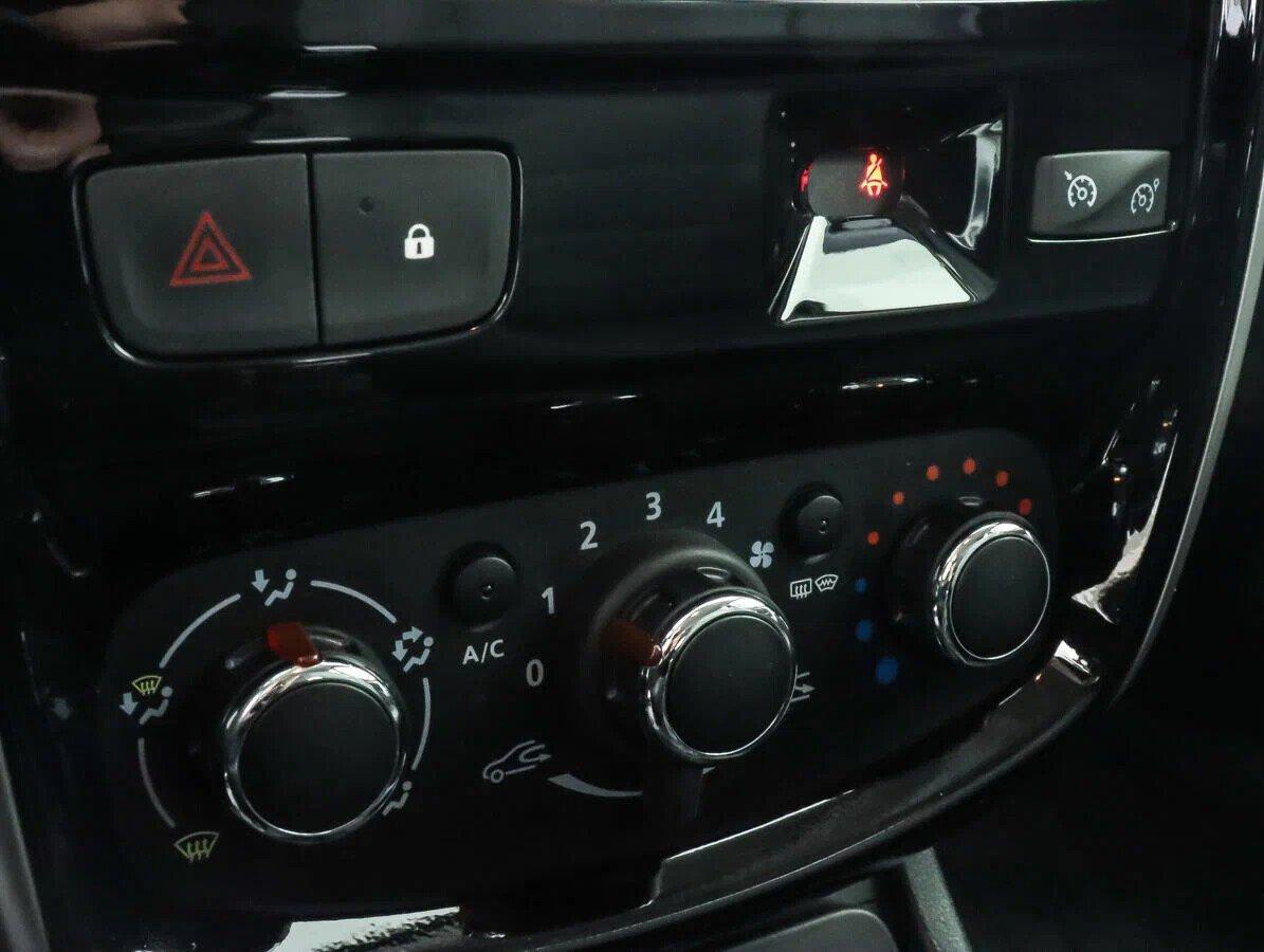 Nissan Terrano 2018, серый