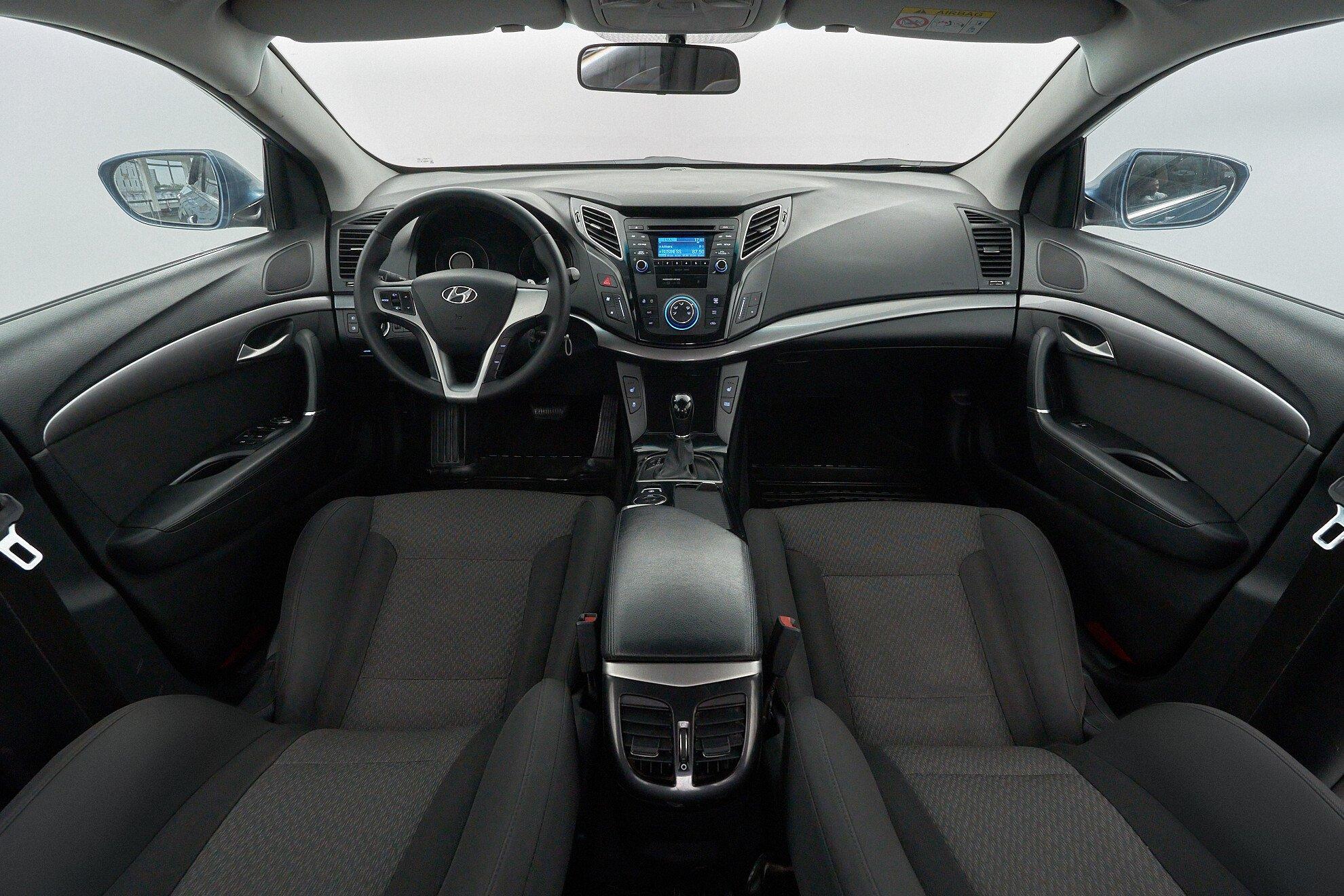 Hyundai i40 2015, синий