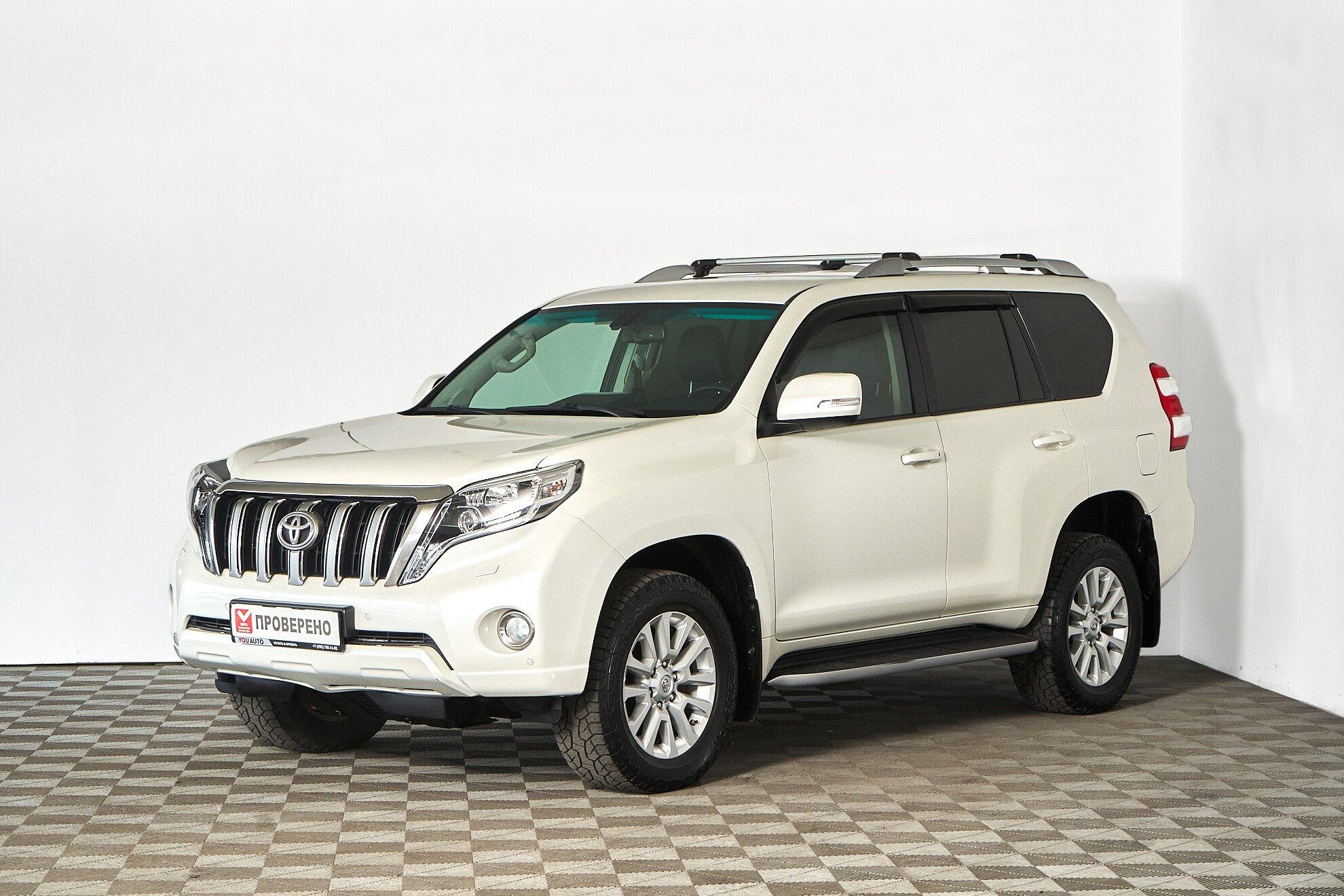 Toyota Land Cruiser Prado 2015, белый
