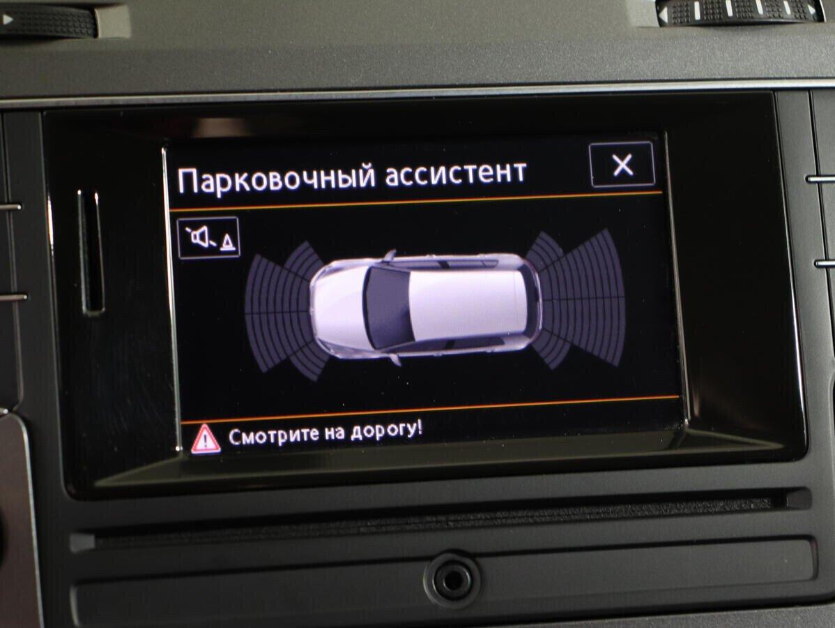 Volkswagen Golf 2014, белый