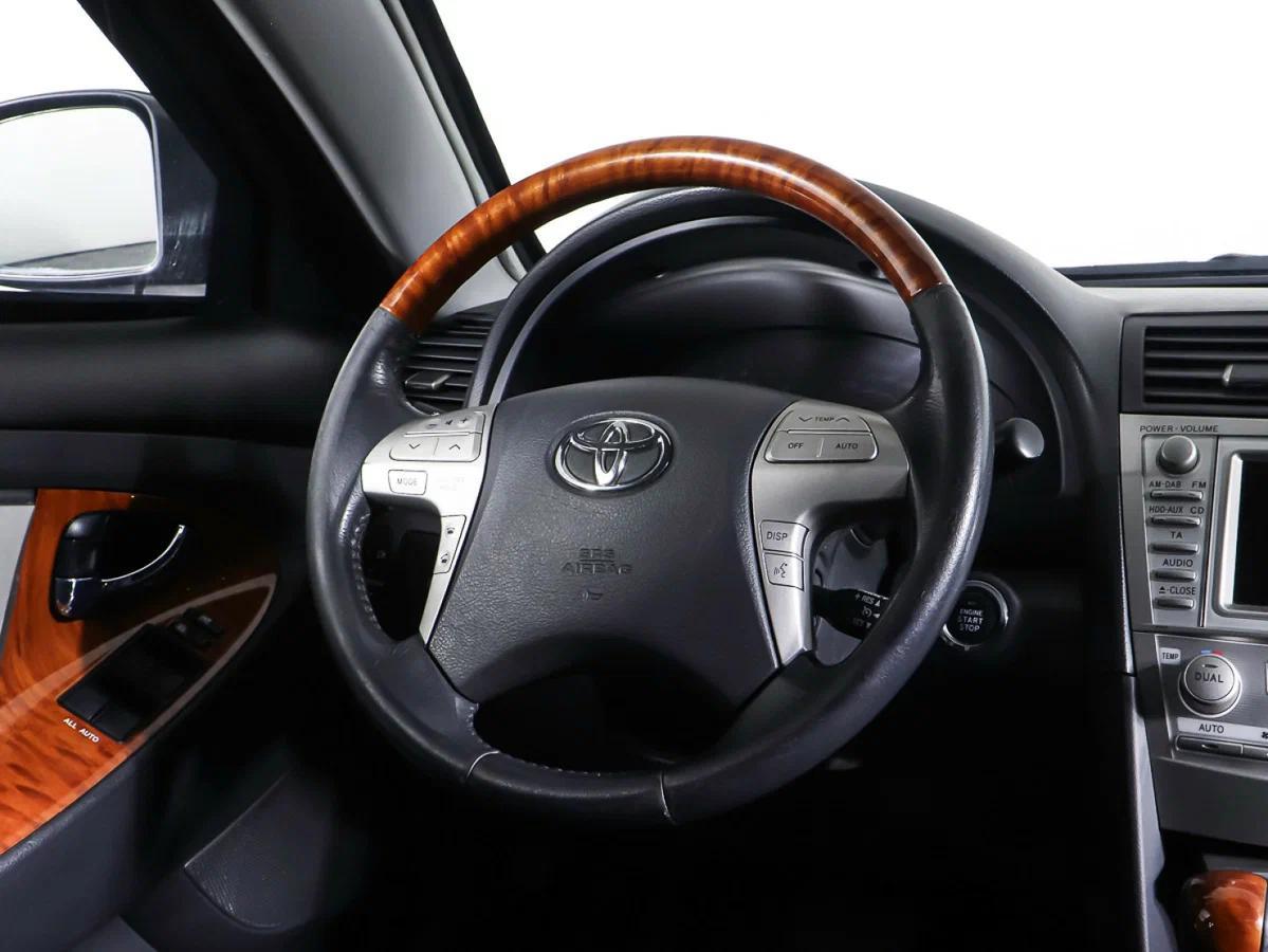 Toyota Camry 2011, черный