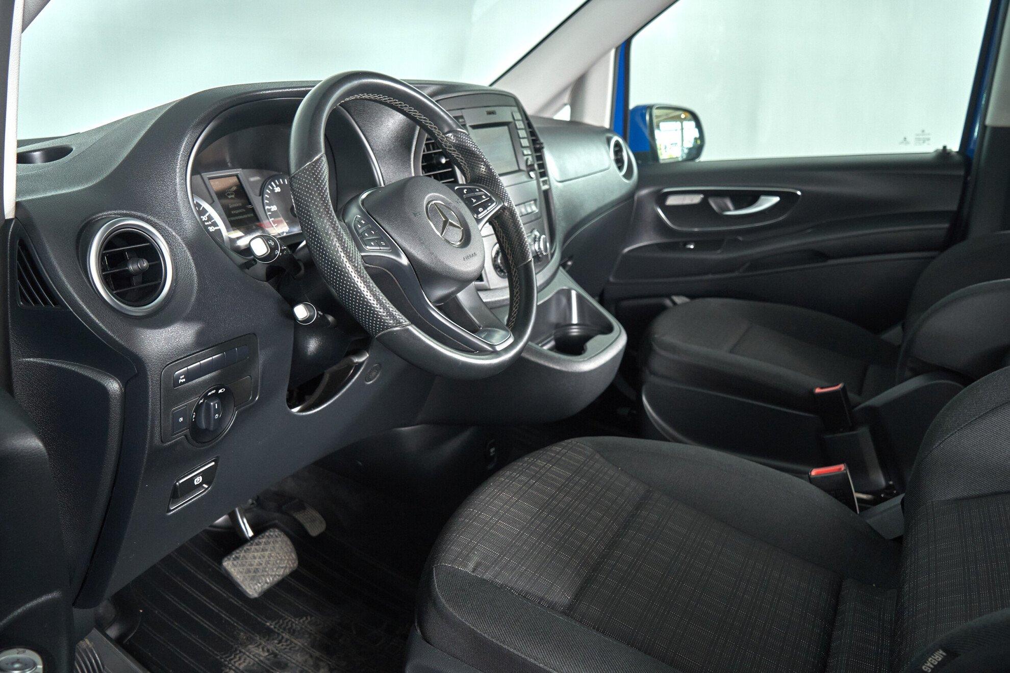 Mercedes-Benz Vito 2018, синий