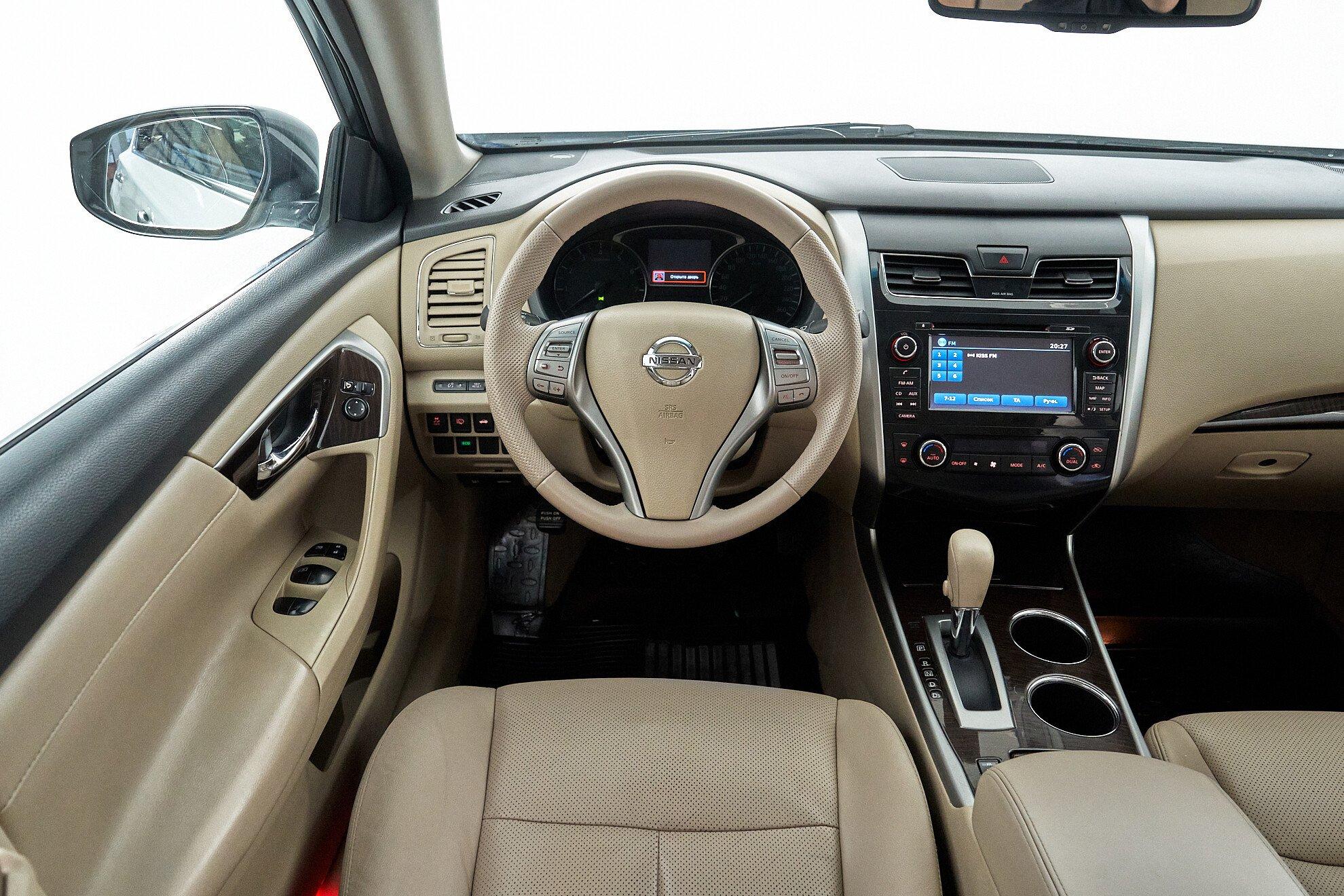 Nissan Teana 2014, белый