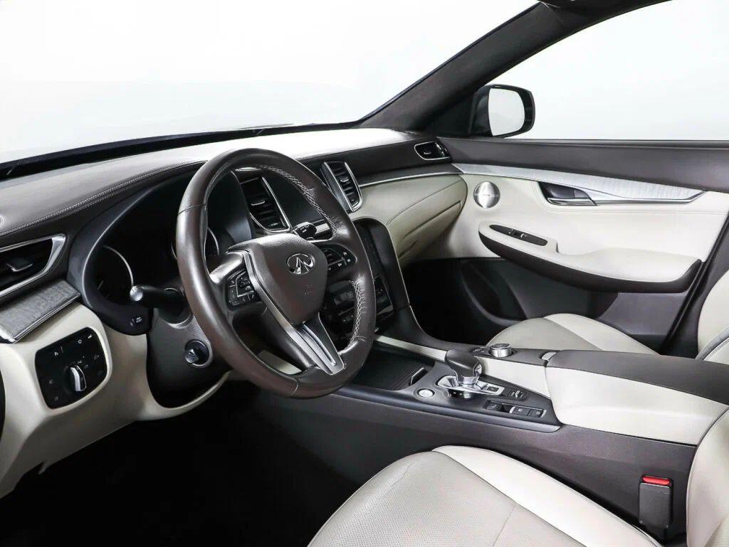 Infiniti QX50 2021, коричневый