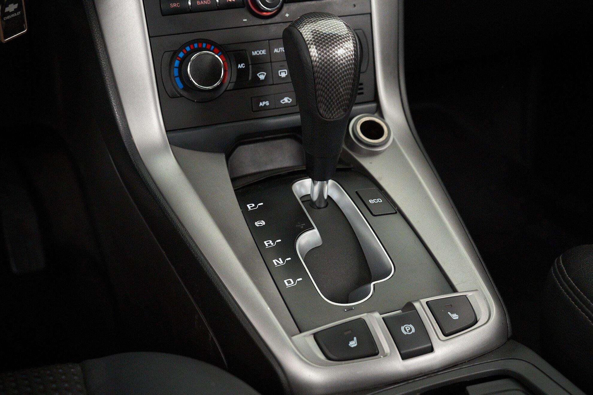 Chevrolet Captiva 2013, белый