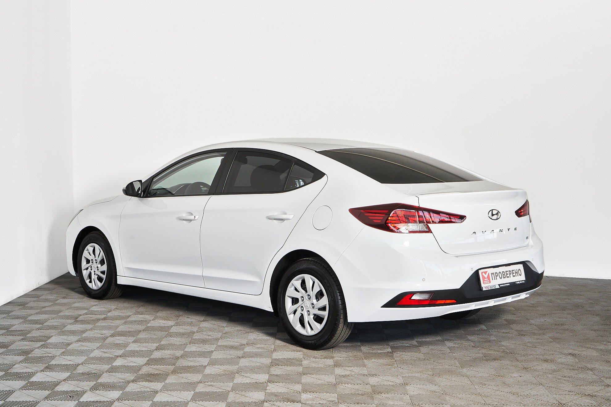 Hyundai Avante 2019, белый