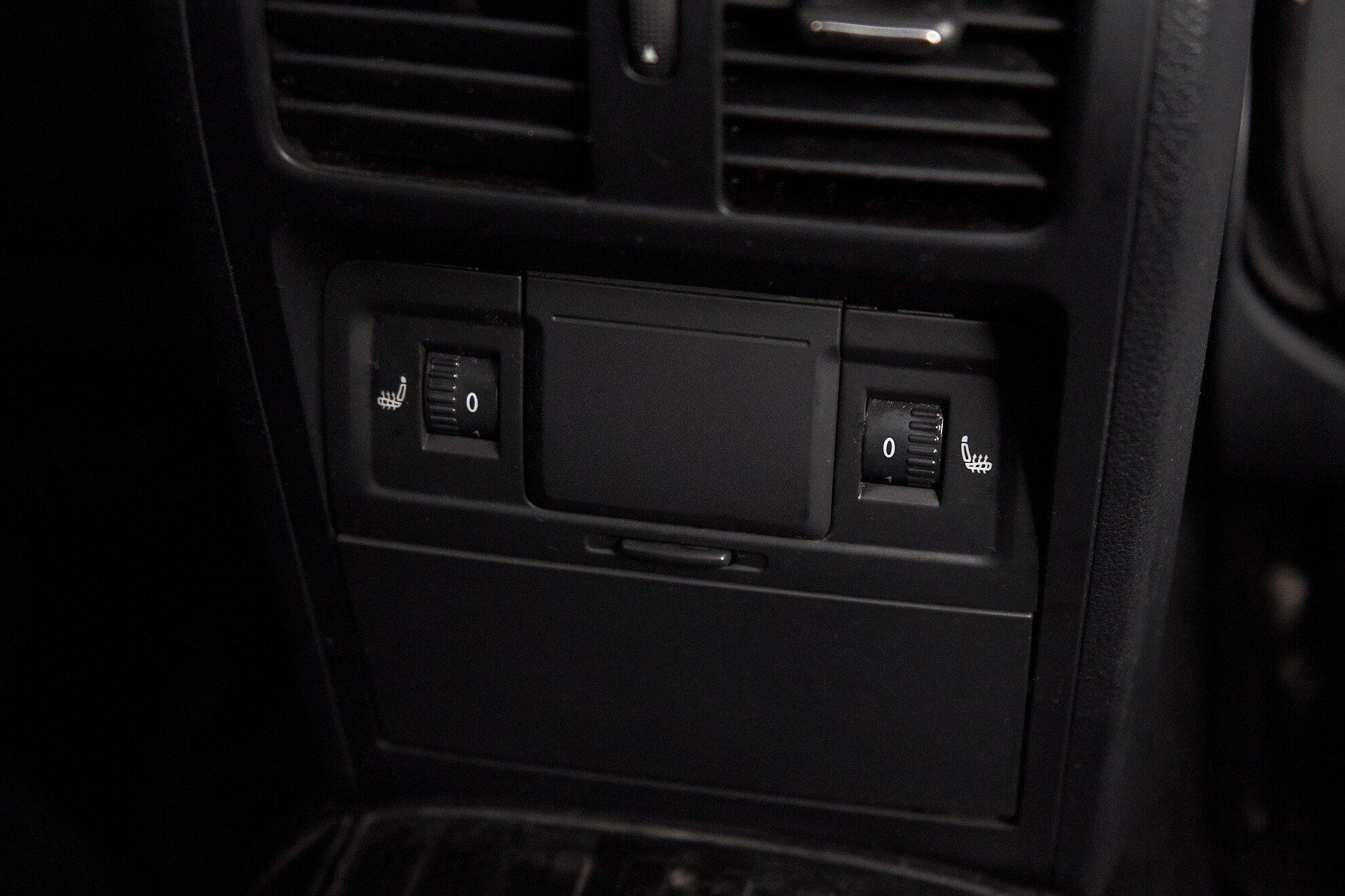 Volkswagen Passat 2011, серый
