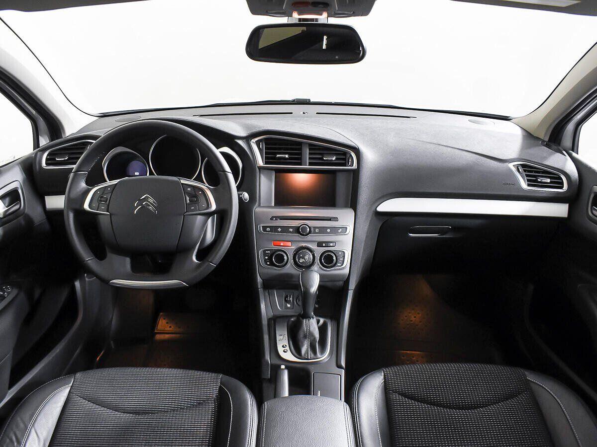 Citroen C4 2019, белый