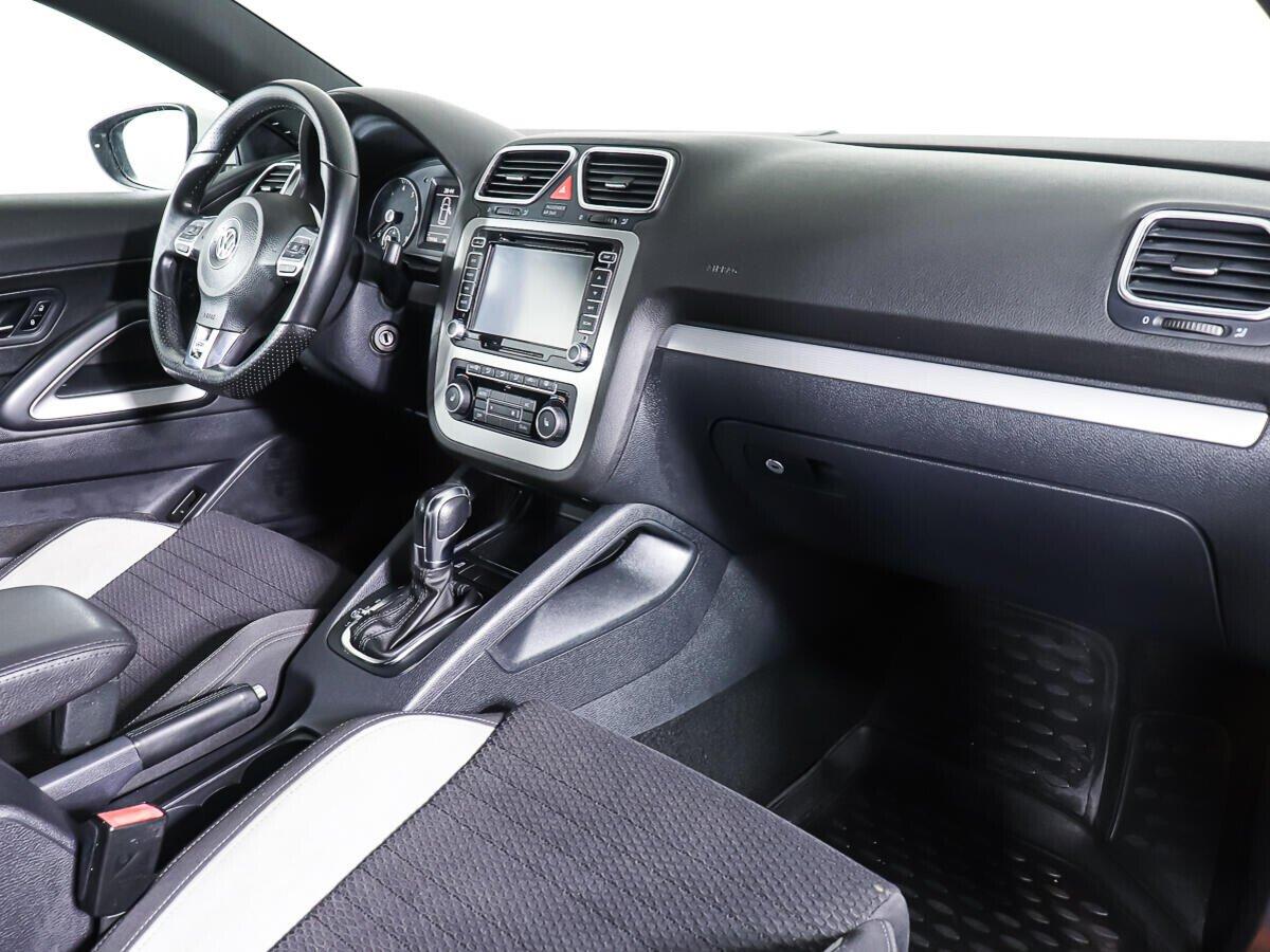 Volkswagen Scirocco 2014, белый