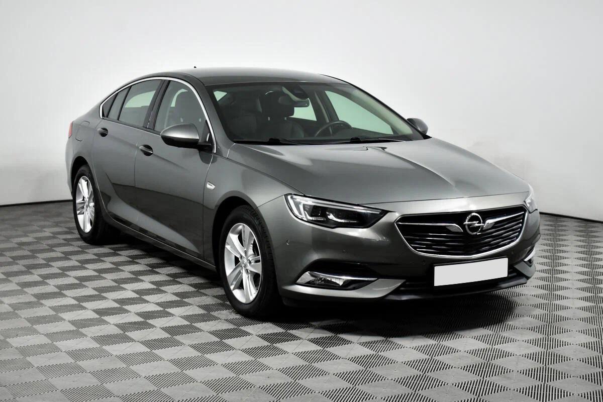 Opel Insignia 2017, серебряный