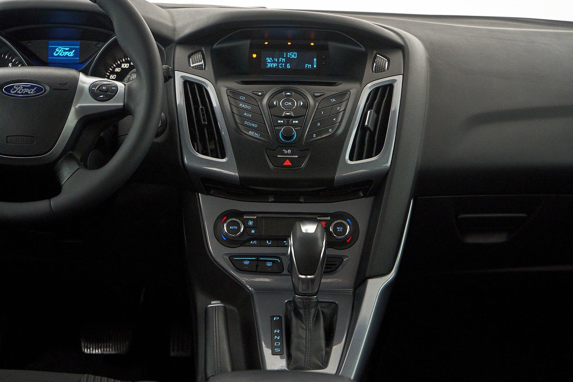 Ford Focus 2014, черный