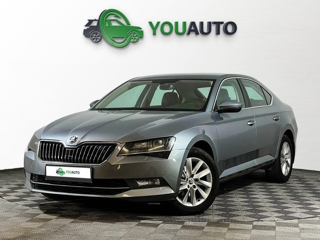 Skoda Superb 2019, серебряный