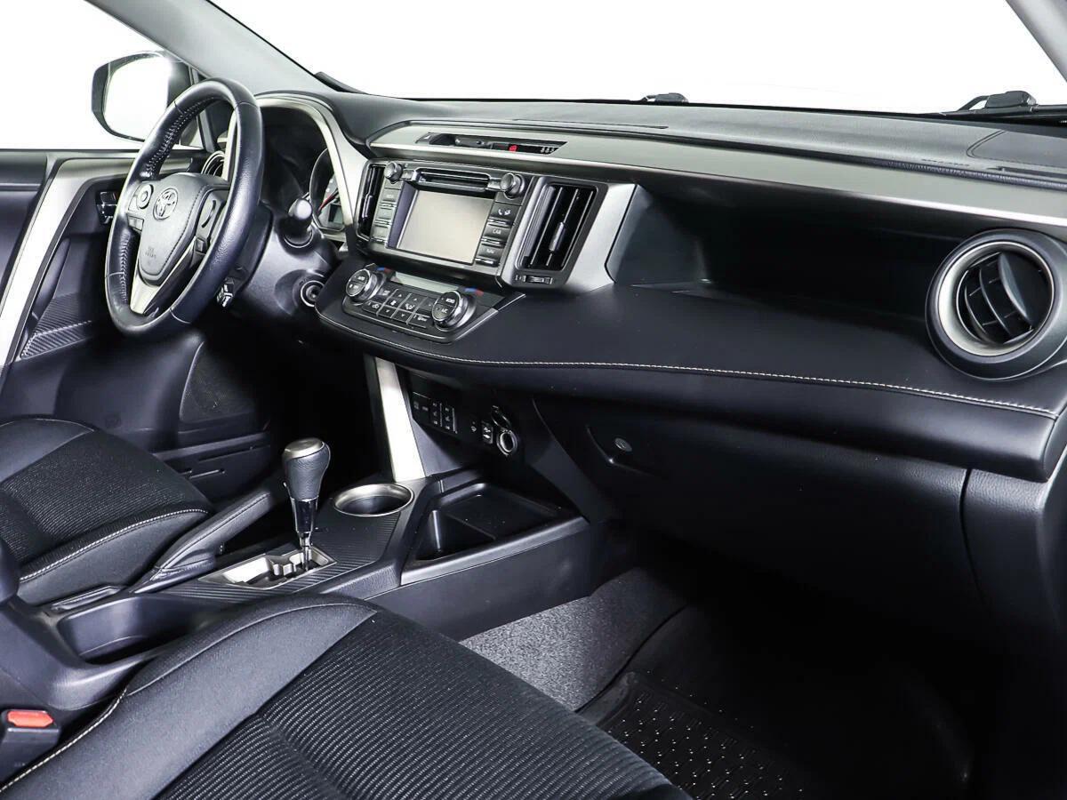 Toyota RAV4 2014, черный