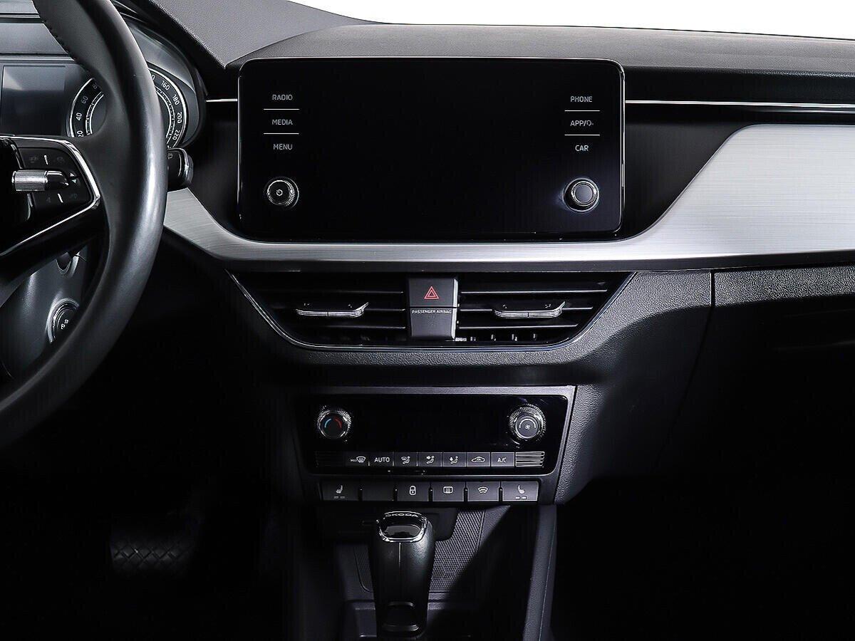 Skoda Rapid 2020, серебряный