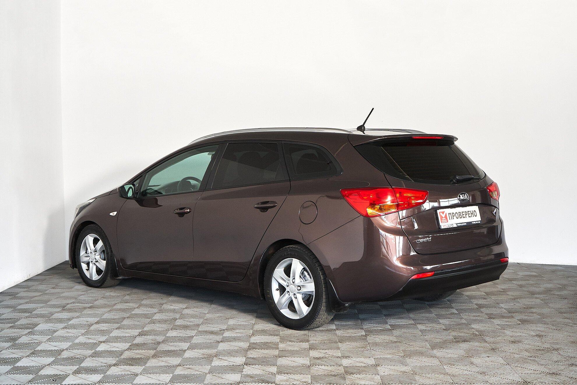 Kia Ceed 2013, коричневый