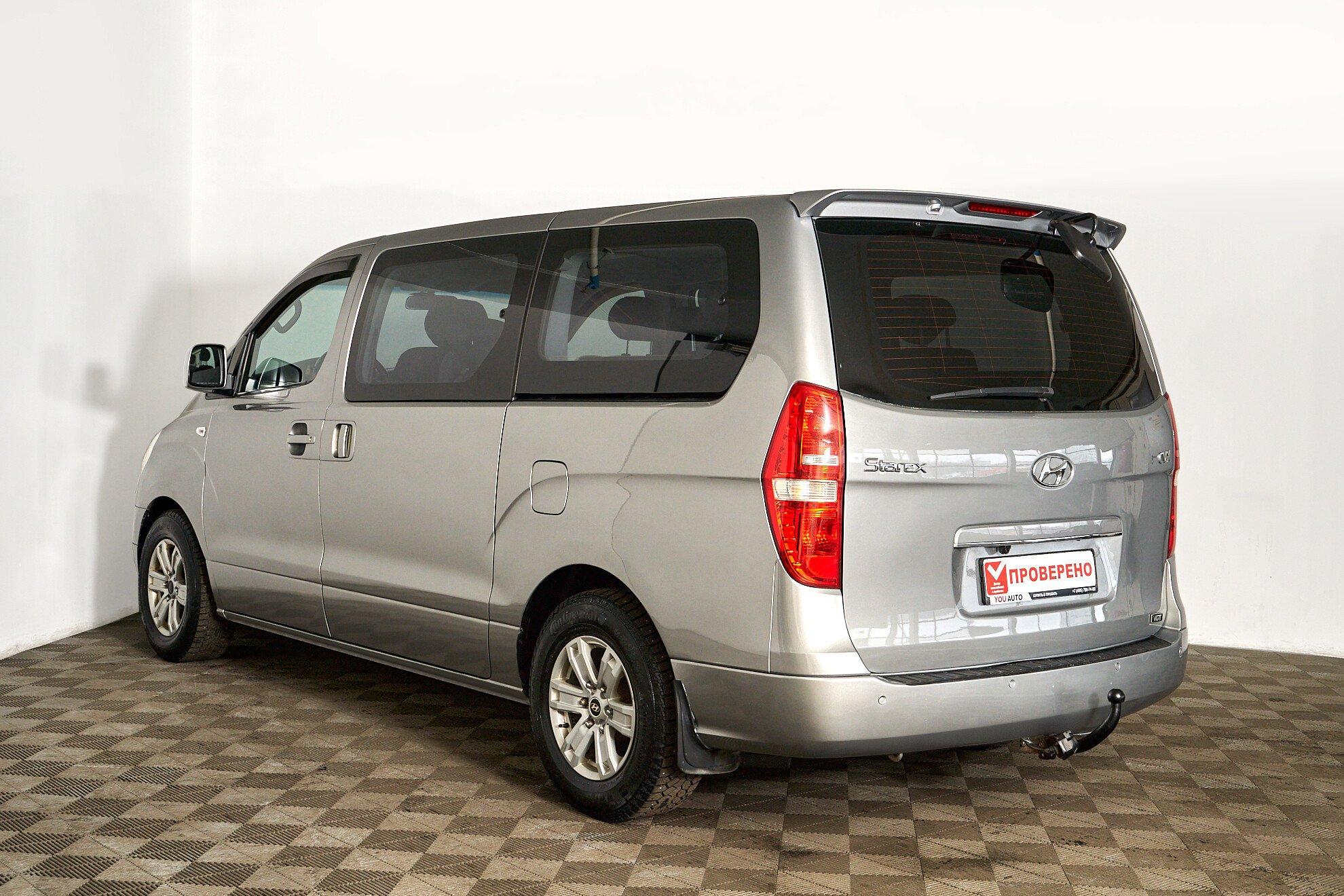 Hyundai Grand Starex 2013, серебряный