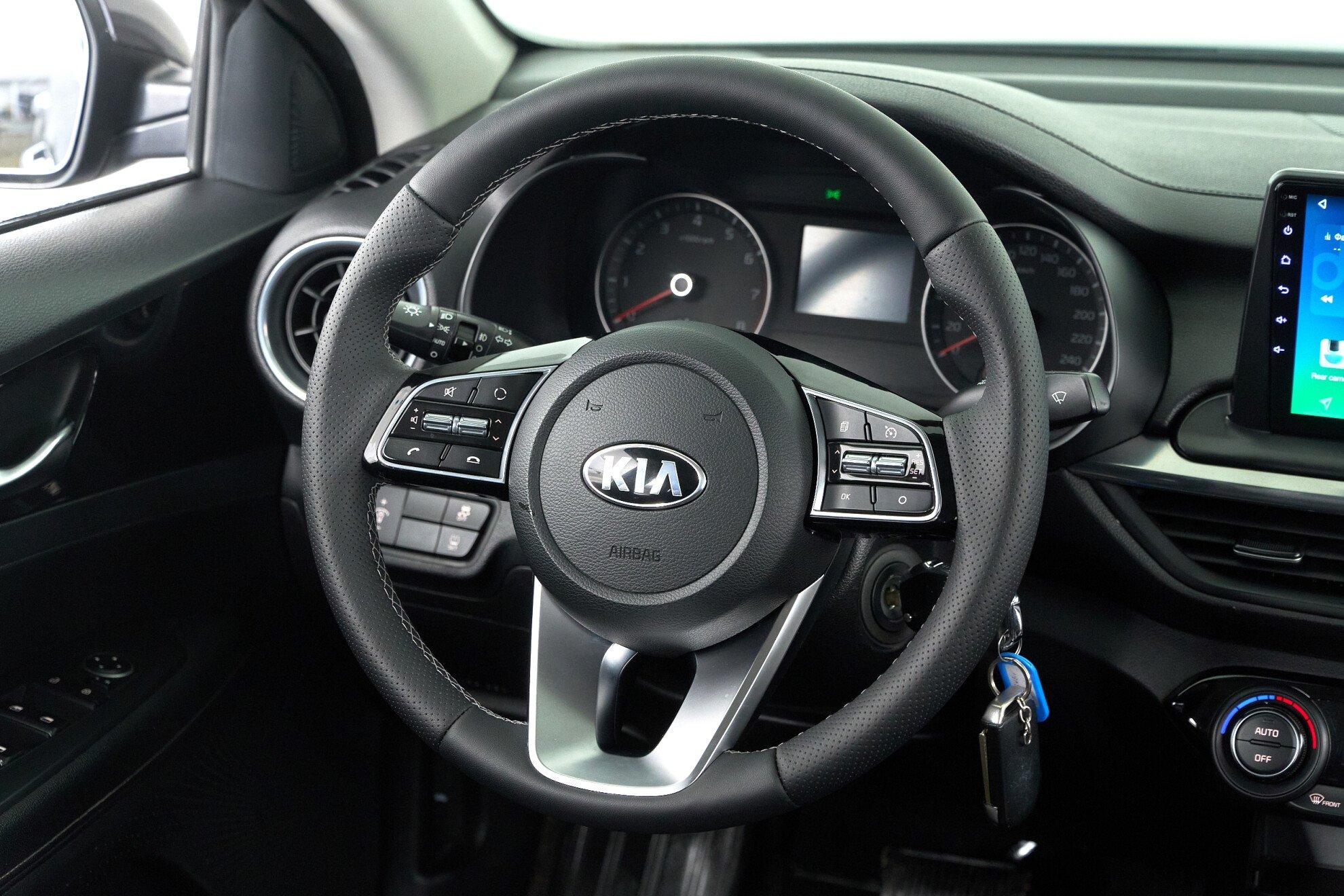 Kia Cerato 2018, серый