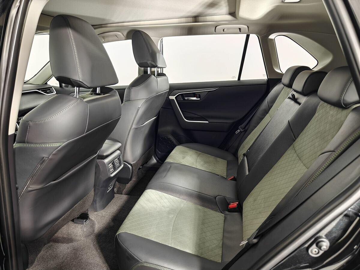 Toyota RAV4 2022, черный