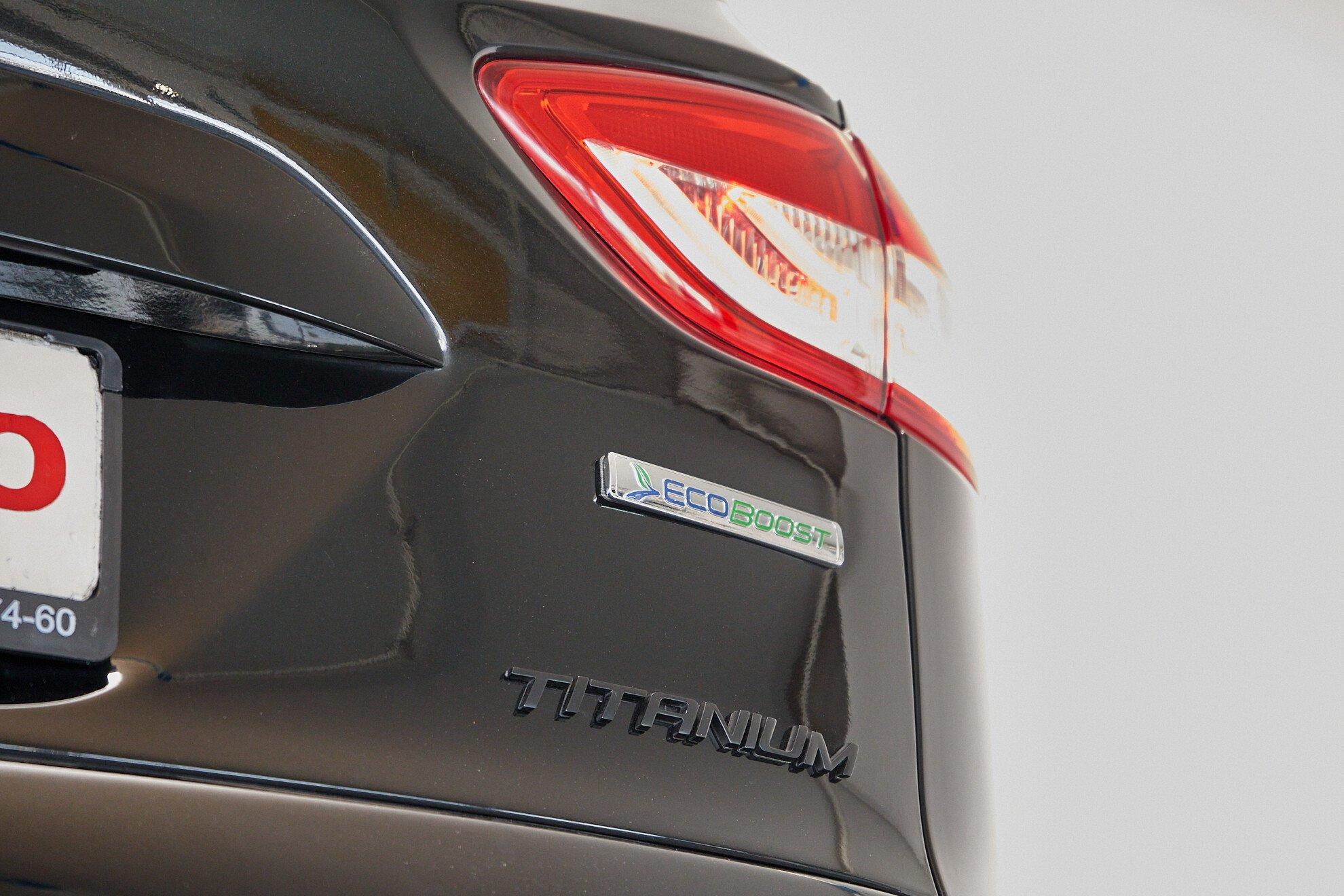 Ford Kuga 2013, черный