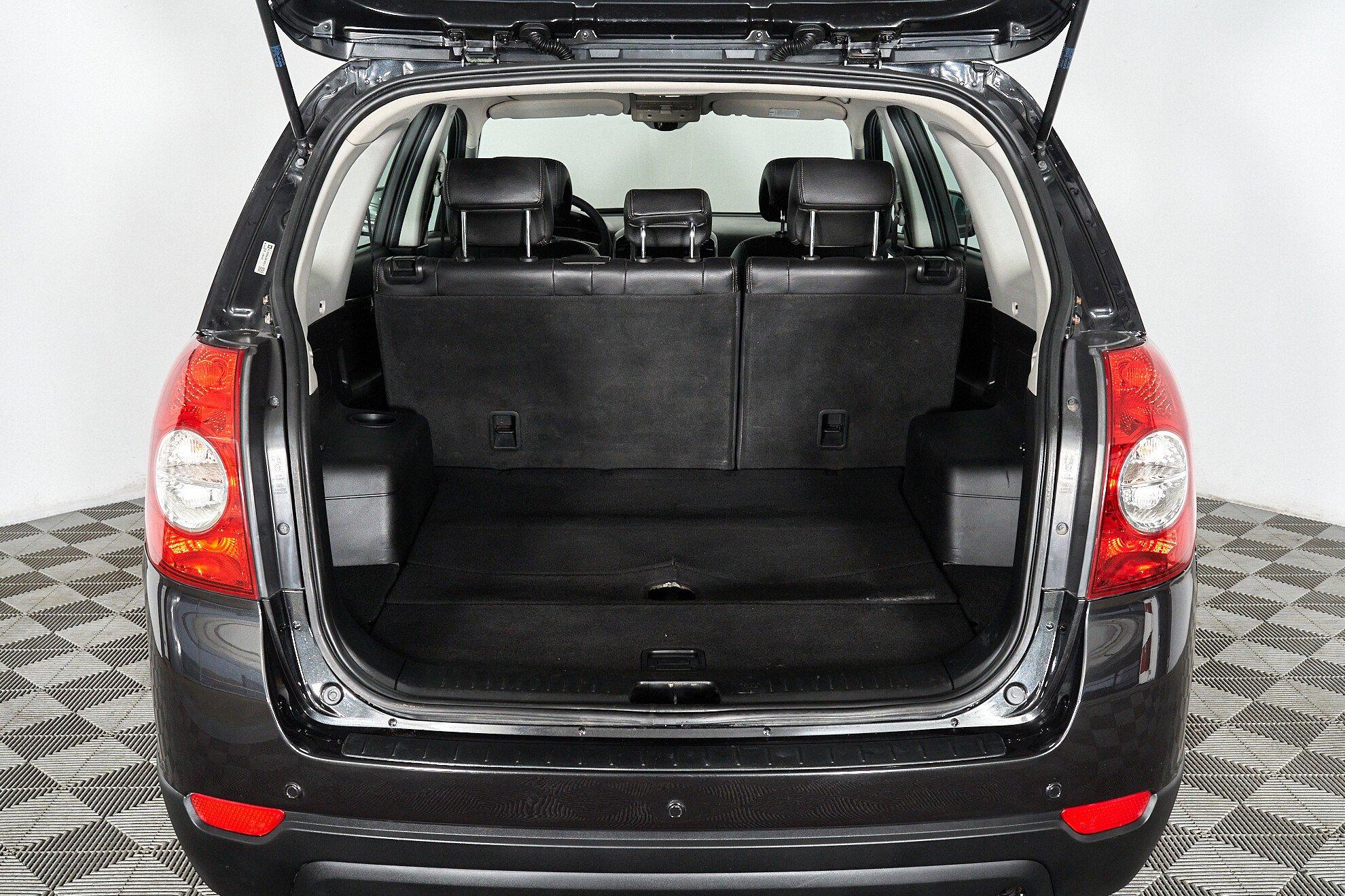 Chevrolet Captiva 2012, черный