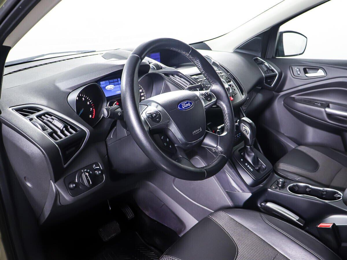 Ford Kuga 2016, зеленый