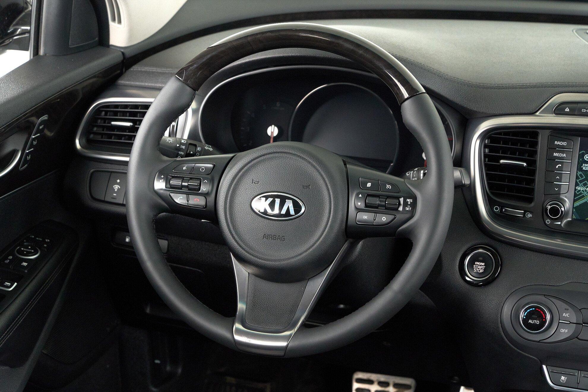 Kia Sorento 2015, серый