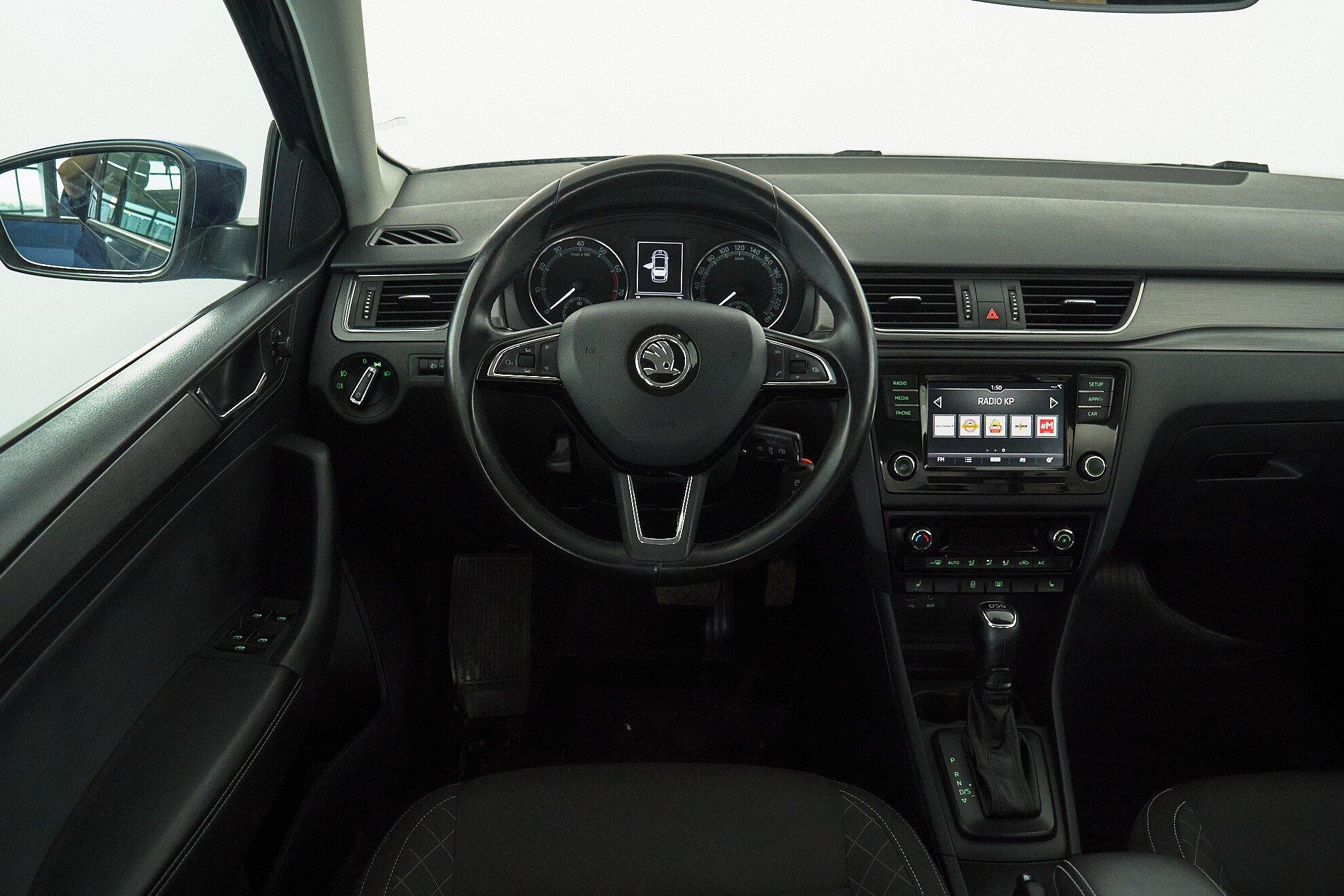 Skoda Rapid 2018, синий