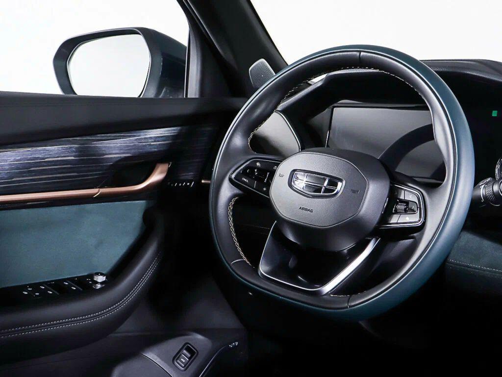 Geely Monjaro 2024, синий