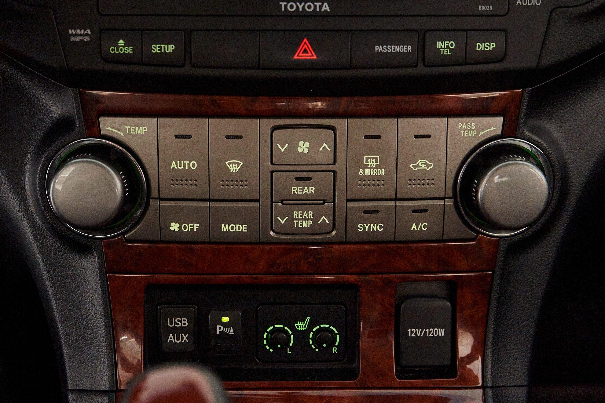 Toyota Highlander 2012, черный
