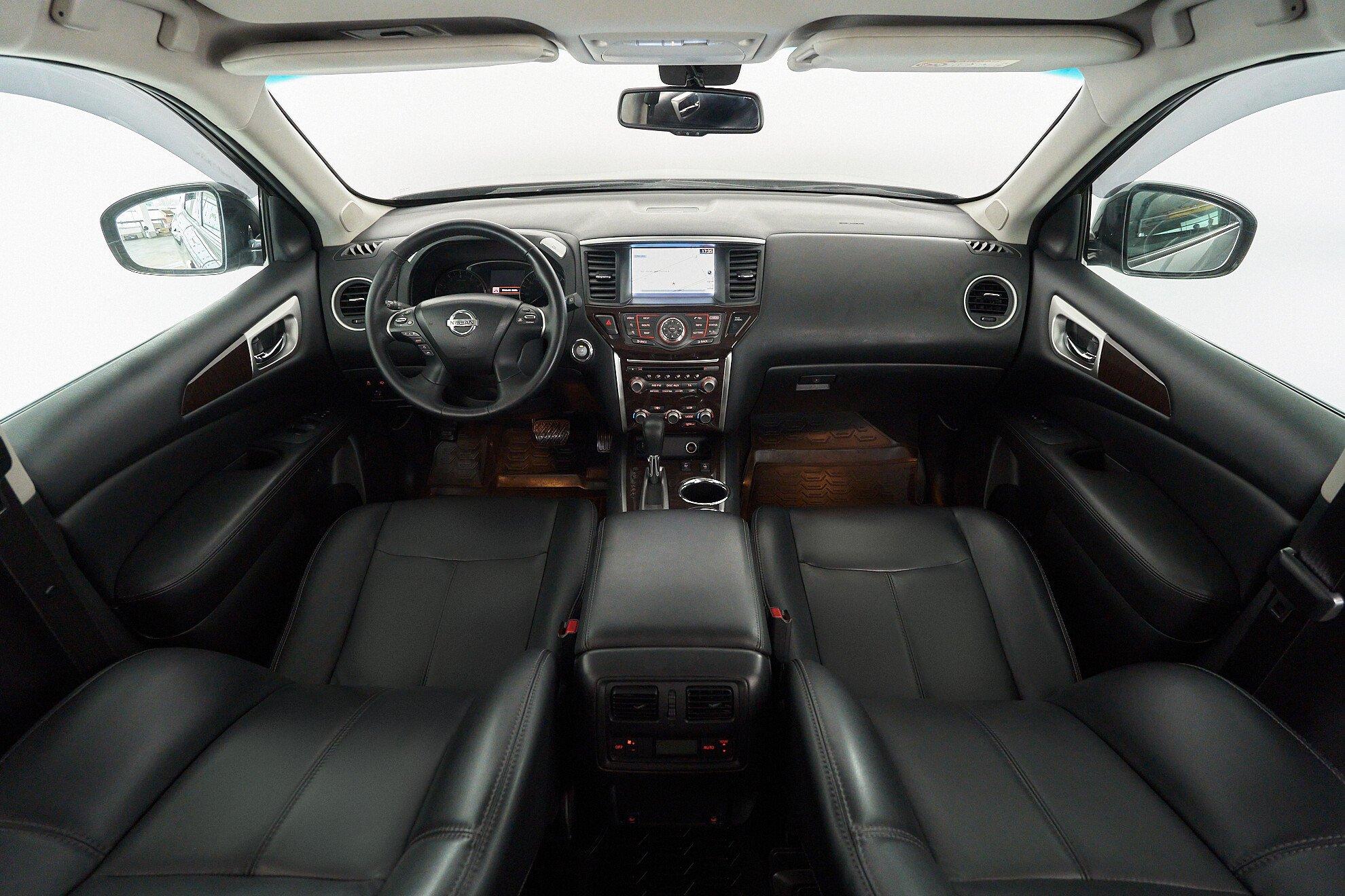 Nissan Pathfinder 2014, серый