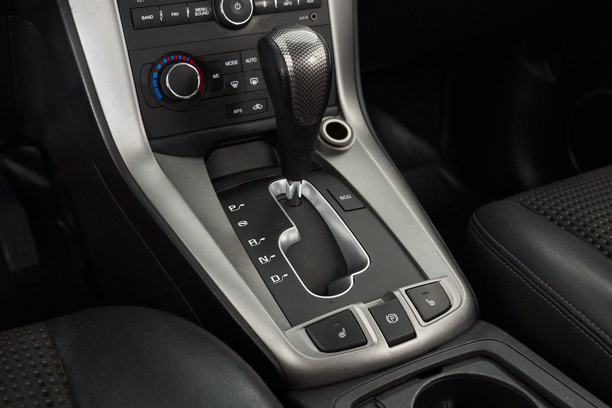 Chevrolet Captiva 2013, серый